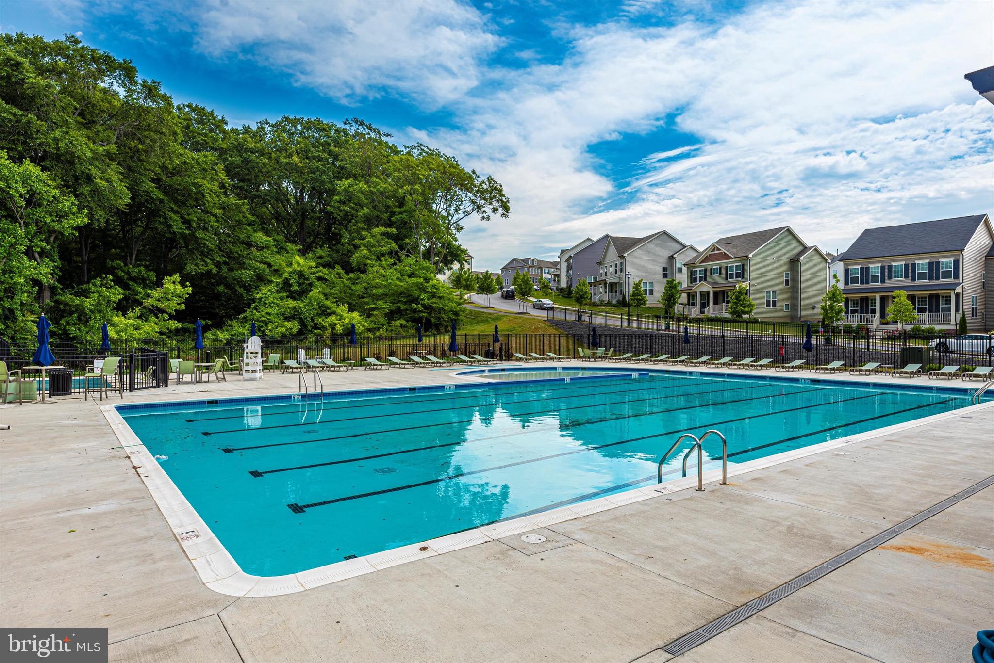 TALLYN RIDGE - Residential