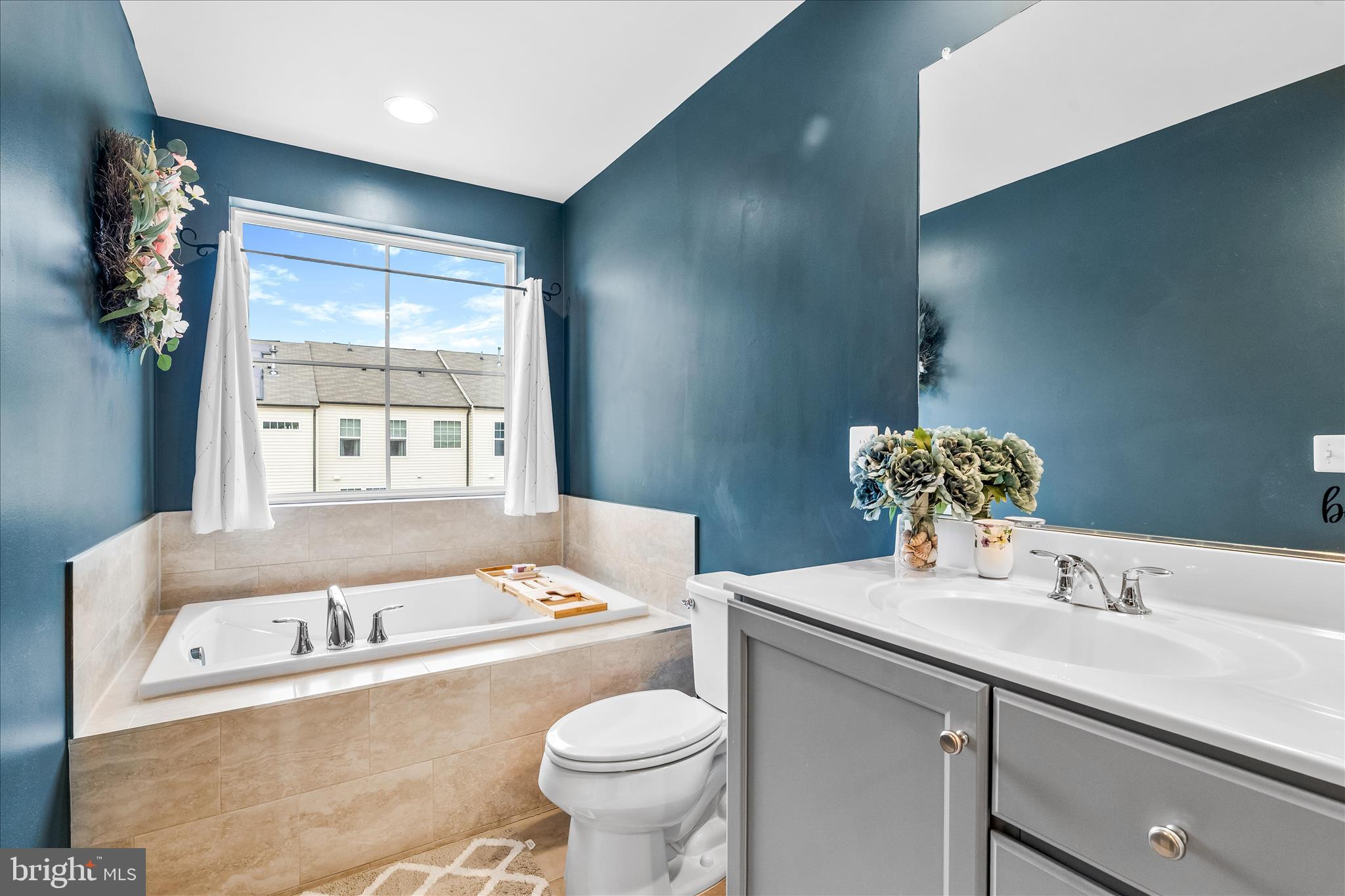 TALLYN RIDGE - Residential