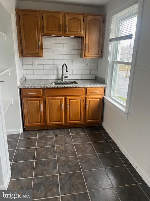 256 WYOMING AVENUE APT B