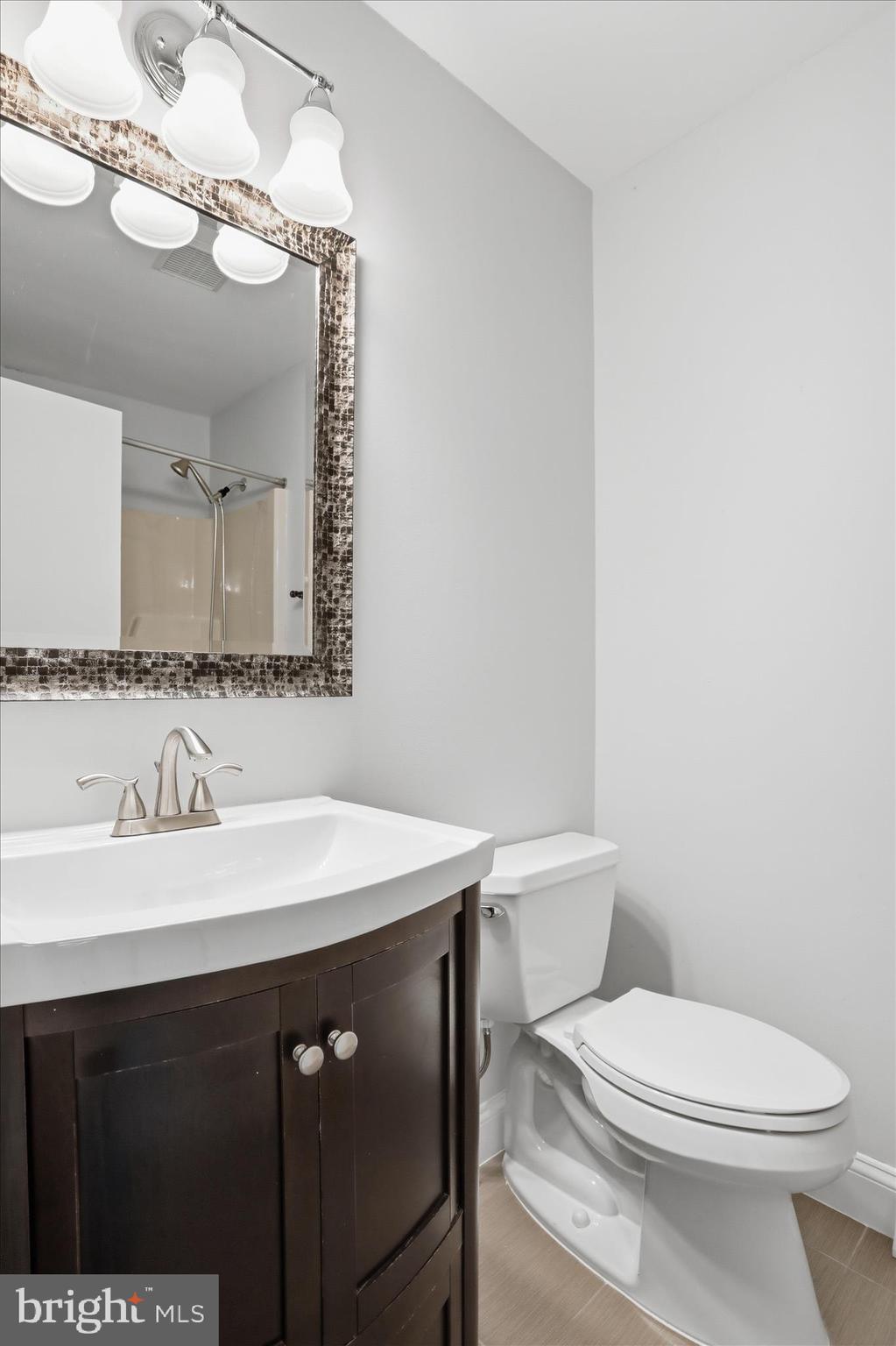 TOWNE OAK VILLAGE - Residential