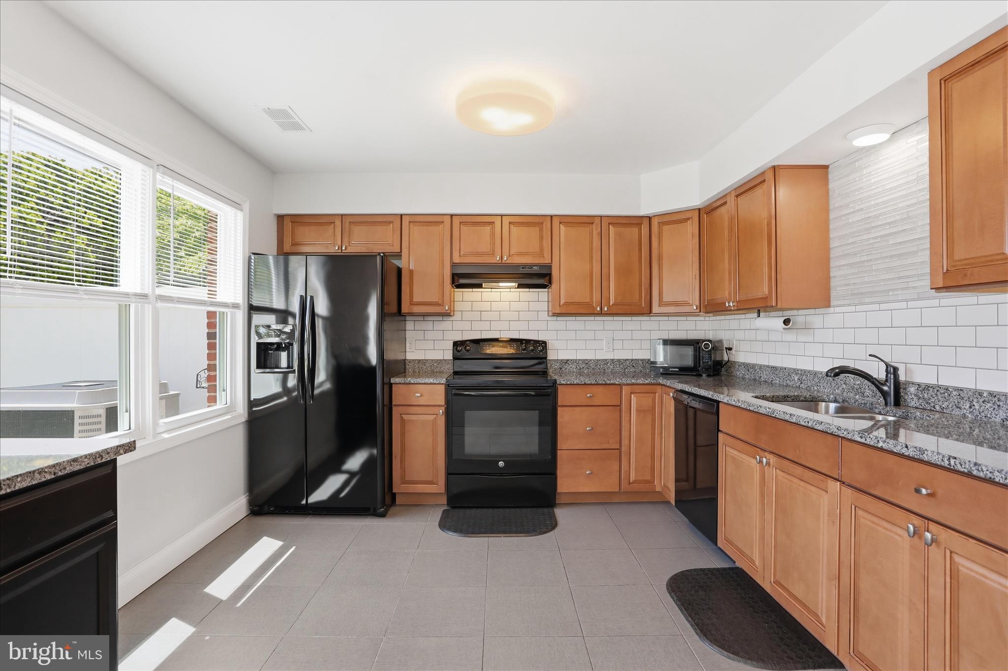 TOWNE OAK VILLAGE - Residential