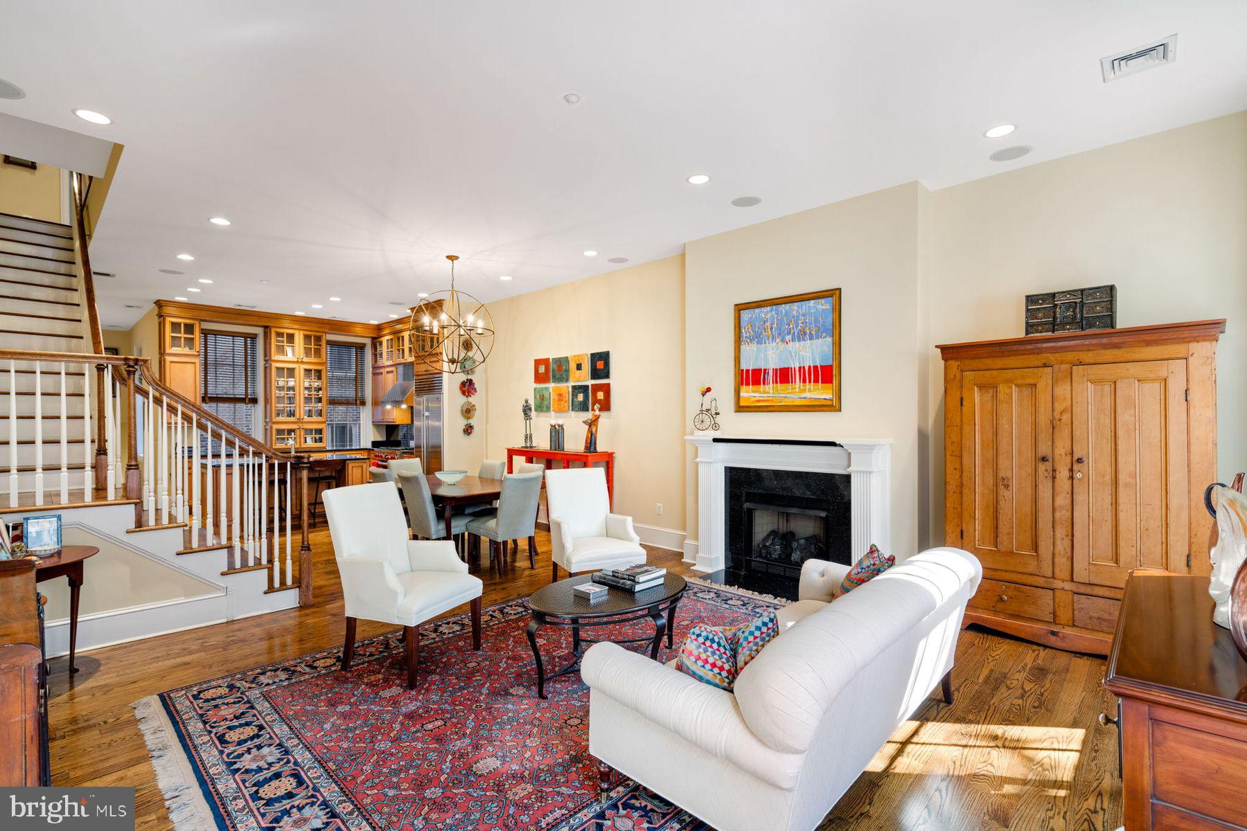 WASHINGTON SQ WEST - Residential