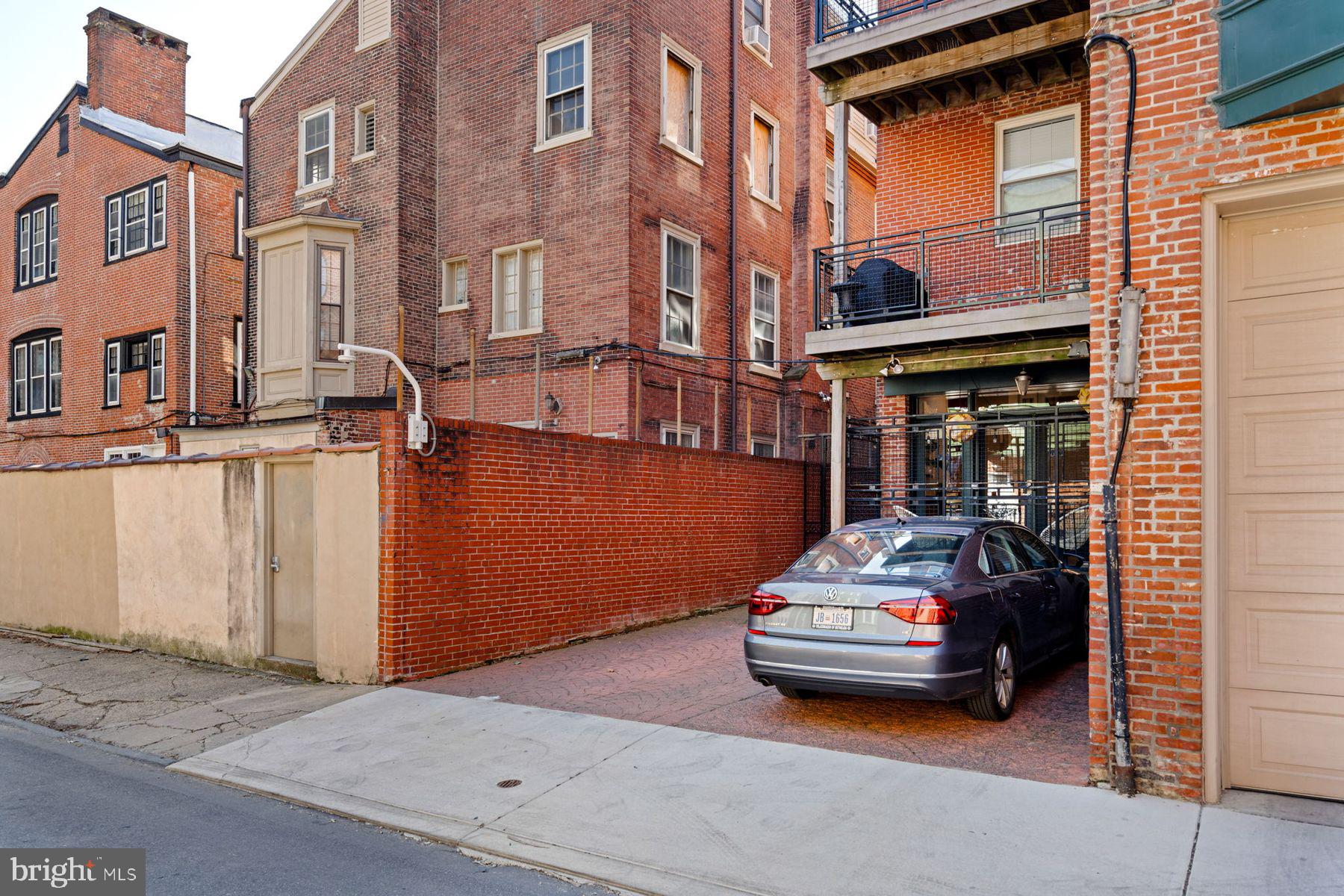 WASHINGTON SQ WEST - Residential