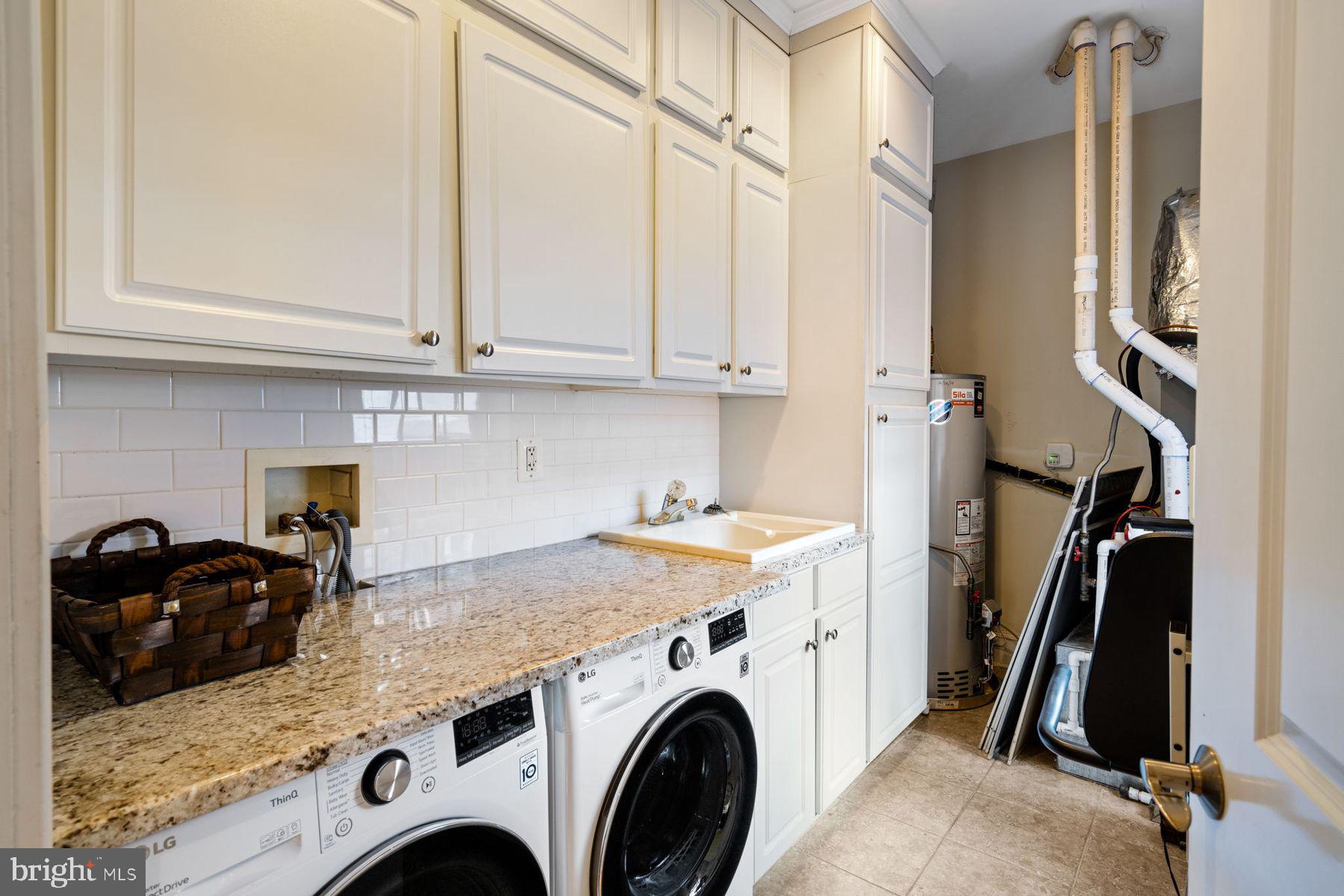 WASHINGTON SQ WEST - Residential