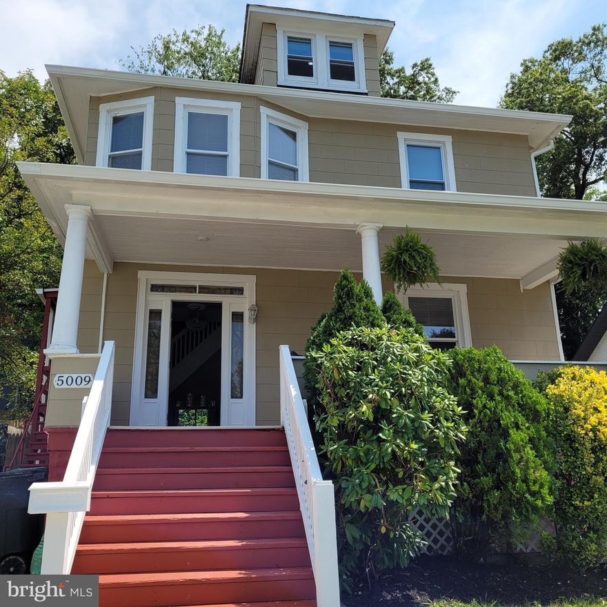 **Buyer financing fell through. Title work is done** Beautiful renovation ready for new ower.  Hardwood floors on the first level and second level. Finished basement with full bath.  The screened porch that leads to the backyard is perfect for entertaining. Stainless steel appliances. A must-see!!