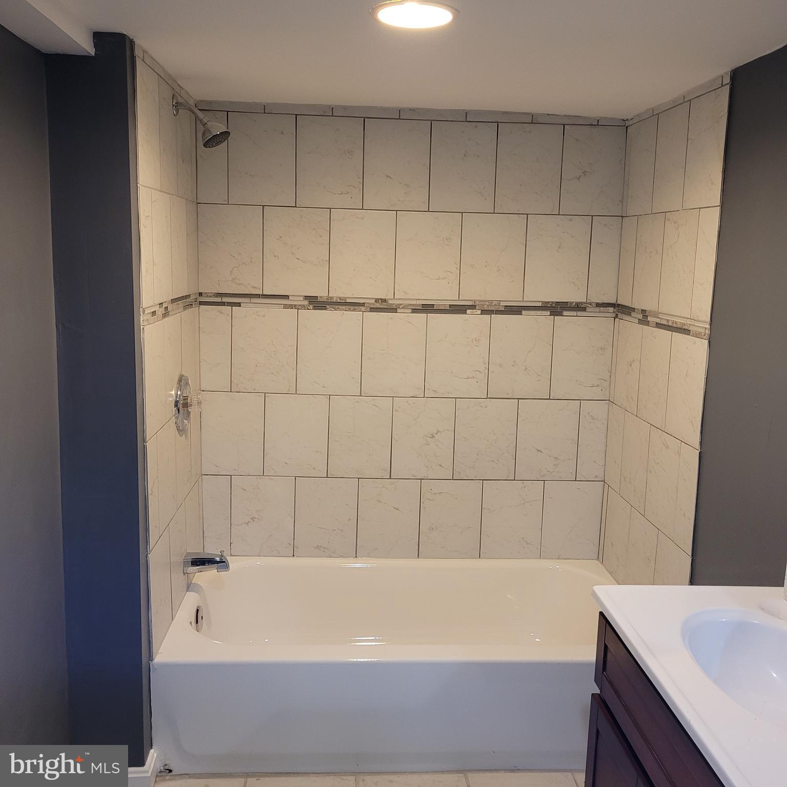 HAMILTON HEIGHTS - Residential