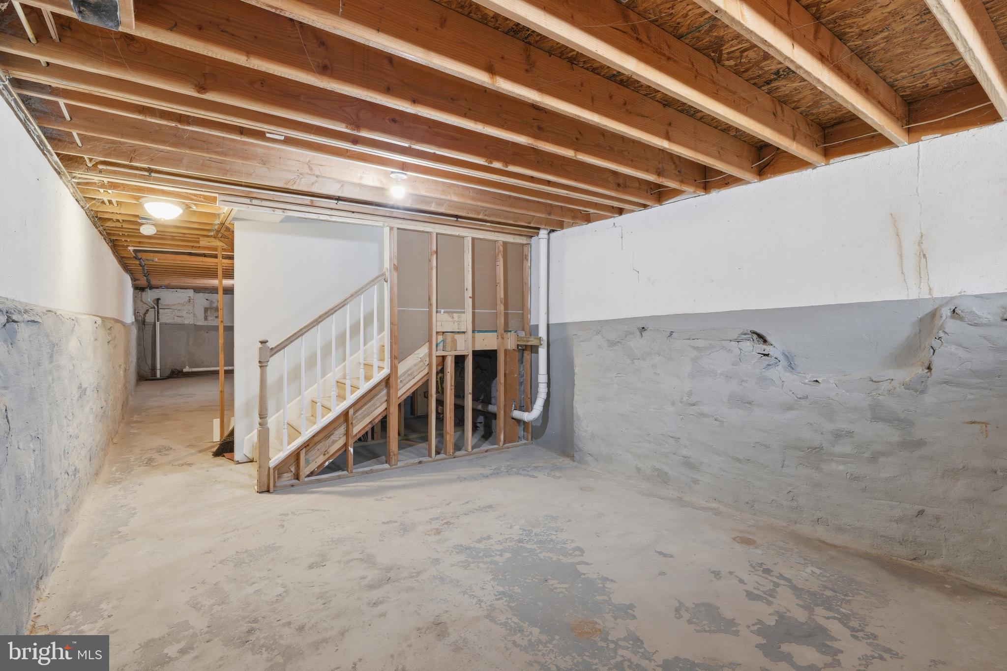 BROADWAY EAST - Residential