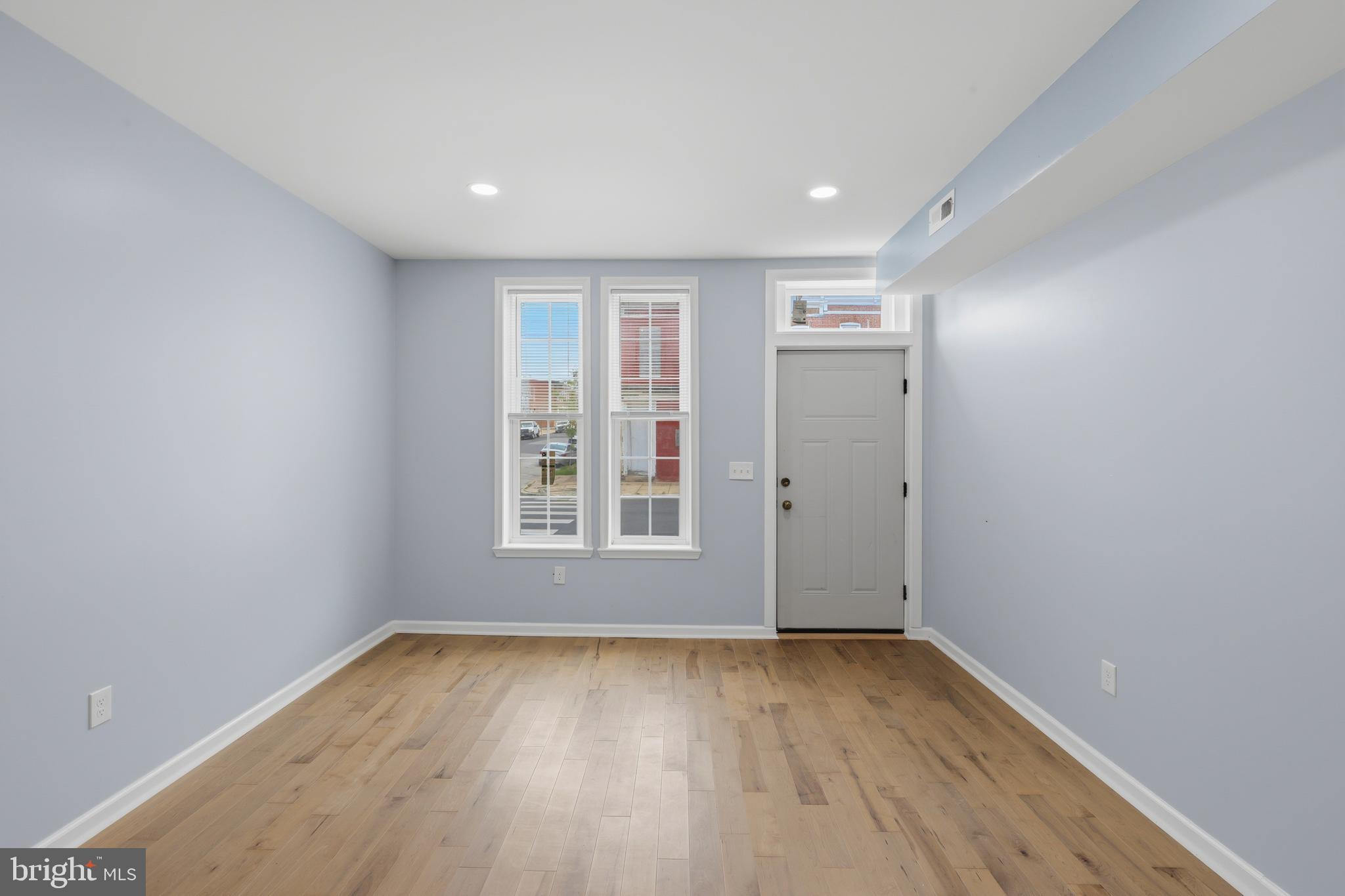 BROADWAY EAST - Residential