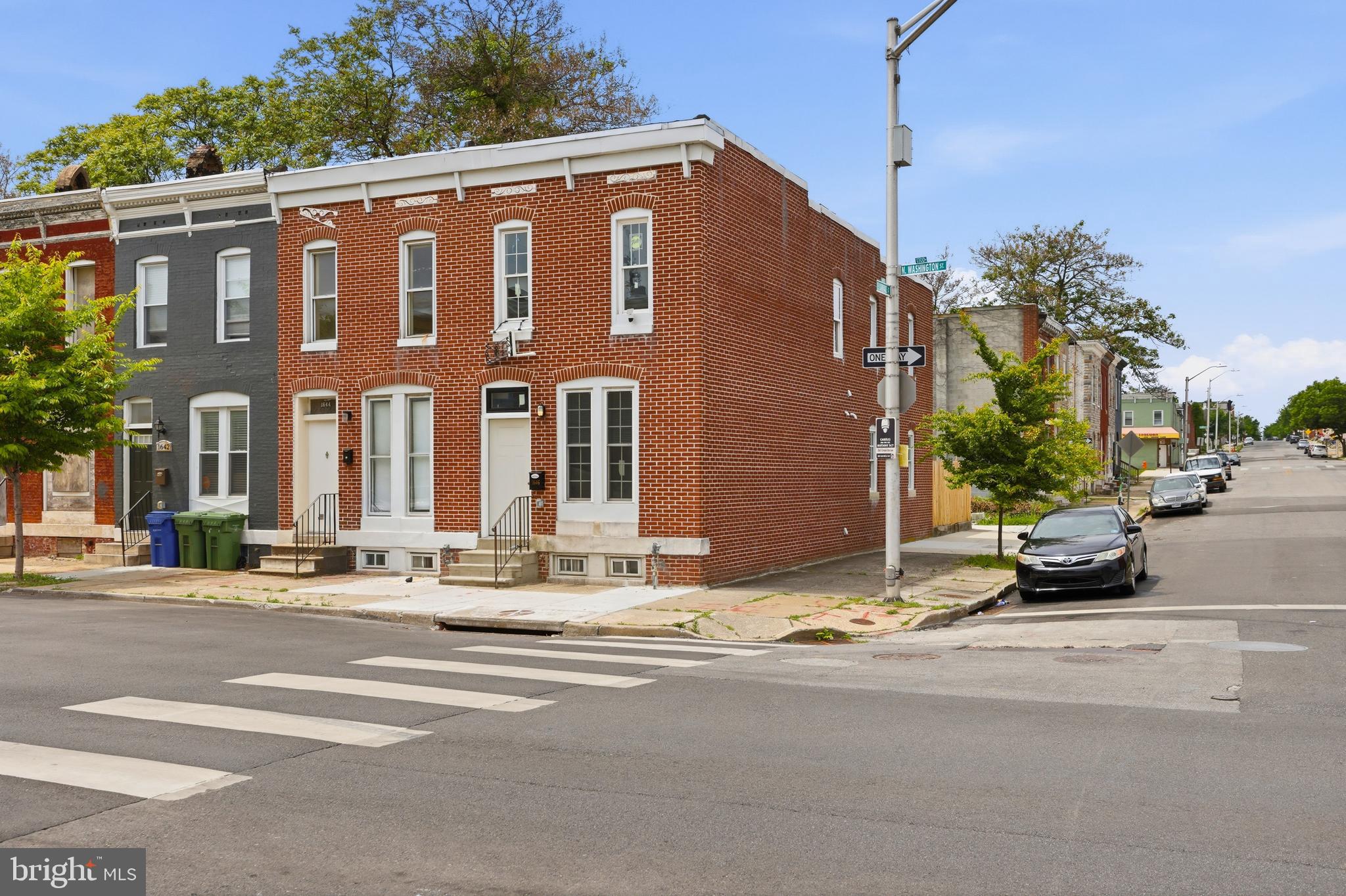 BROADWAY EAST - Residential