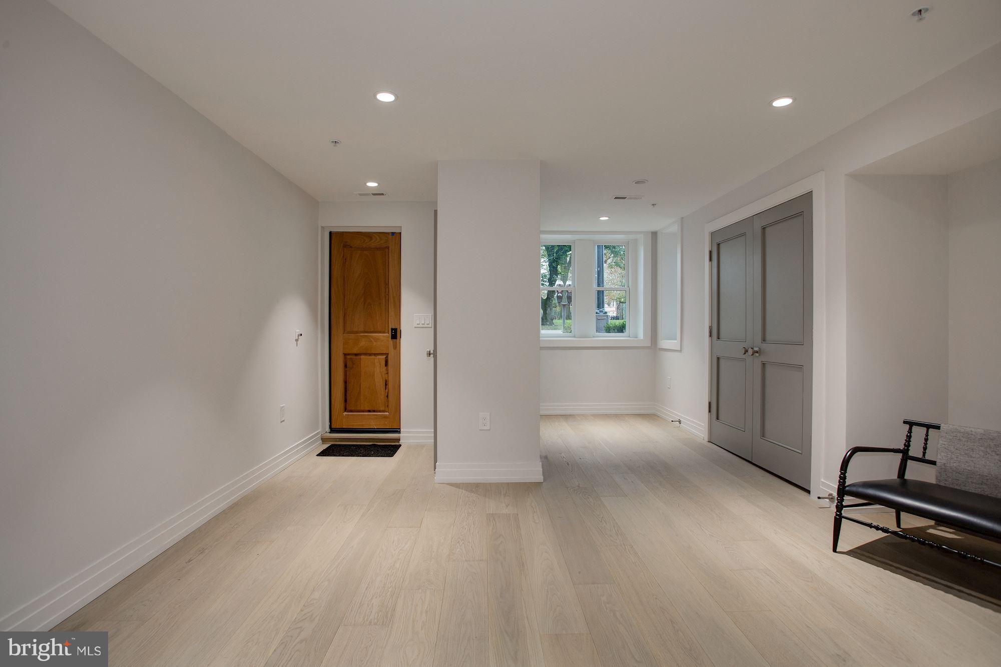 CAPITOL HILL - Residential