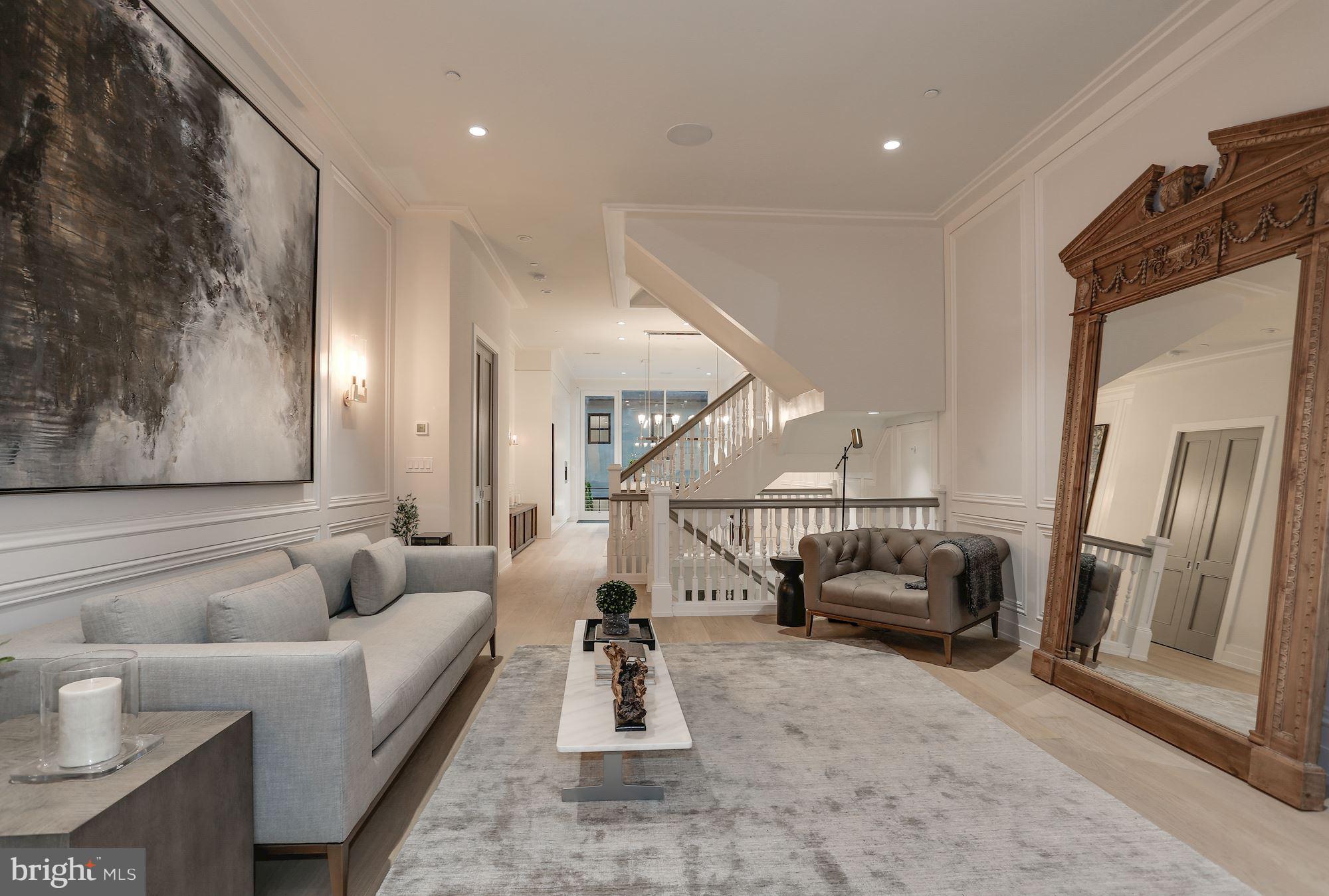 CAPITOL HILL - Residential