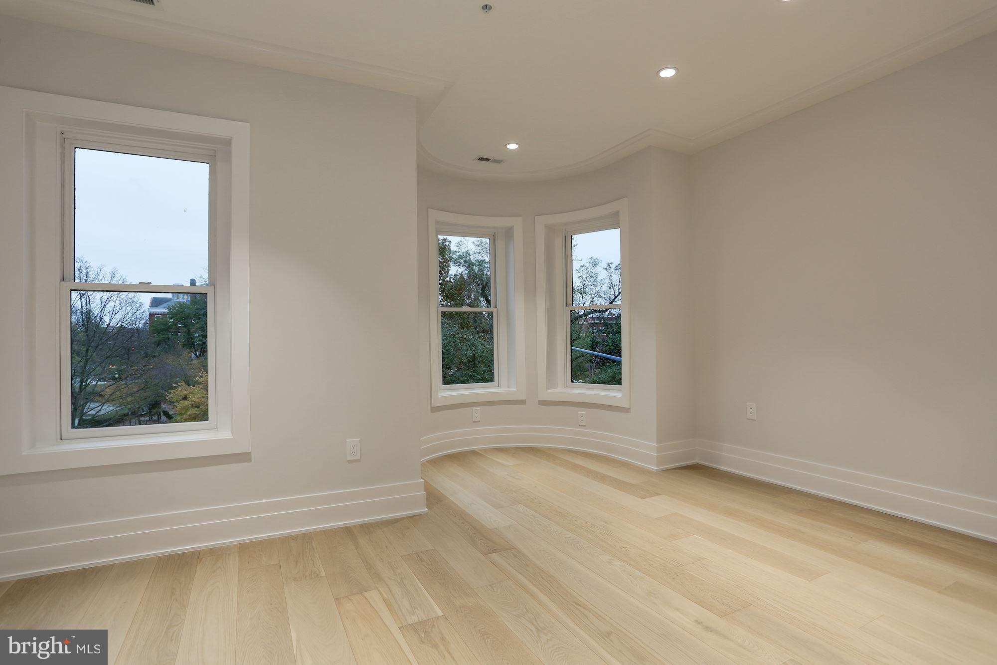 CAPITOL HILL - Residential