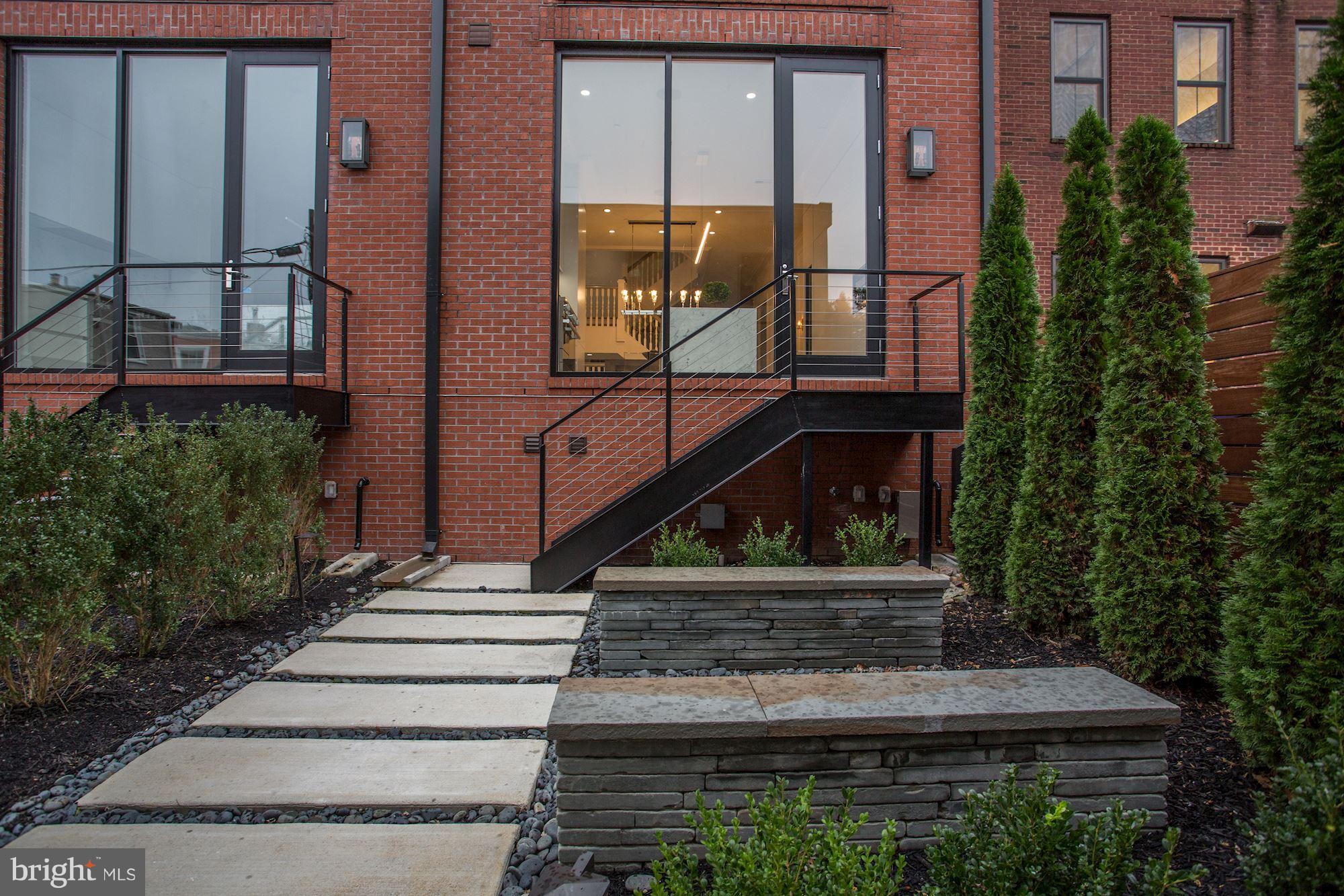 CAPITOL HILL - Residential