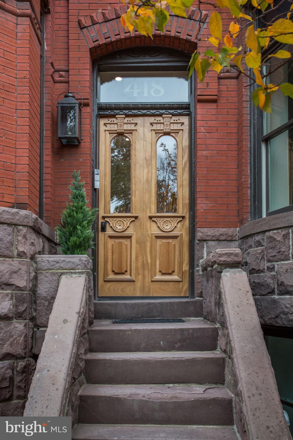 CAPITOL HILL - Residential