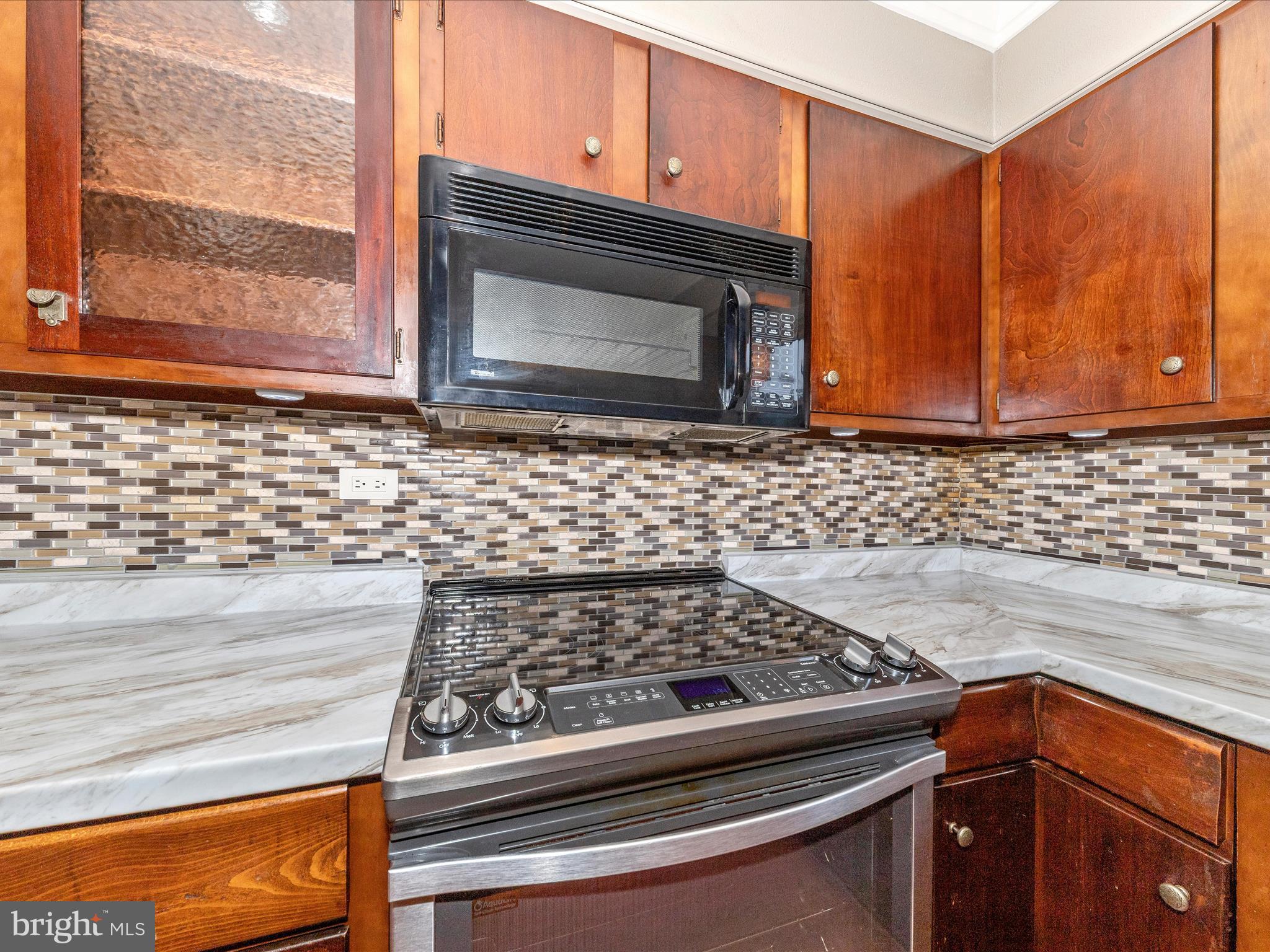 MIDDLEBROOK HILL - Residential