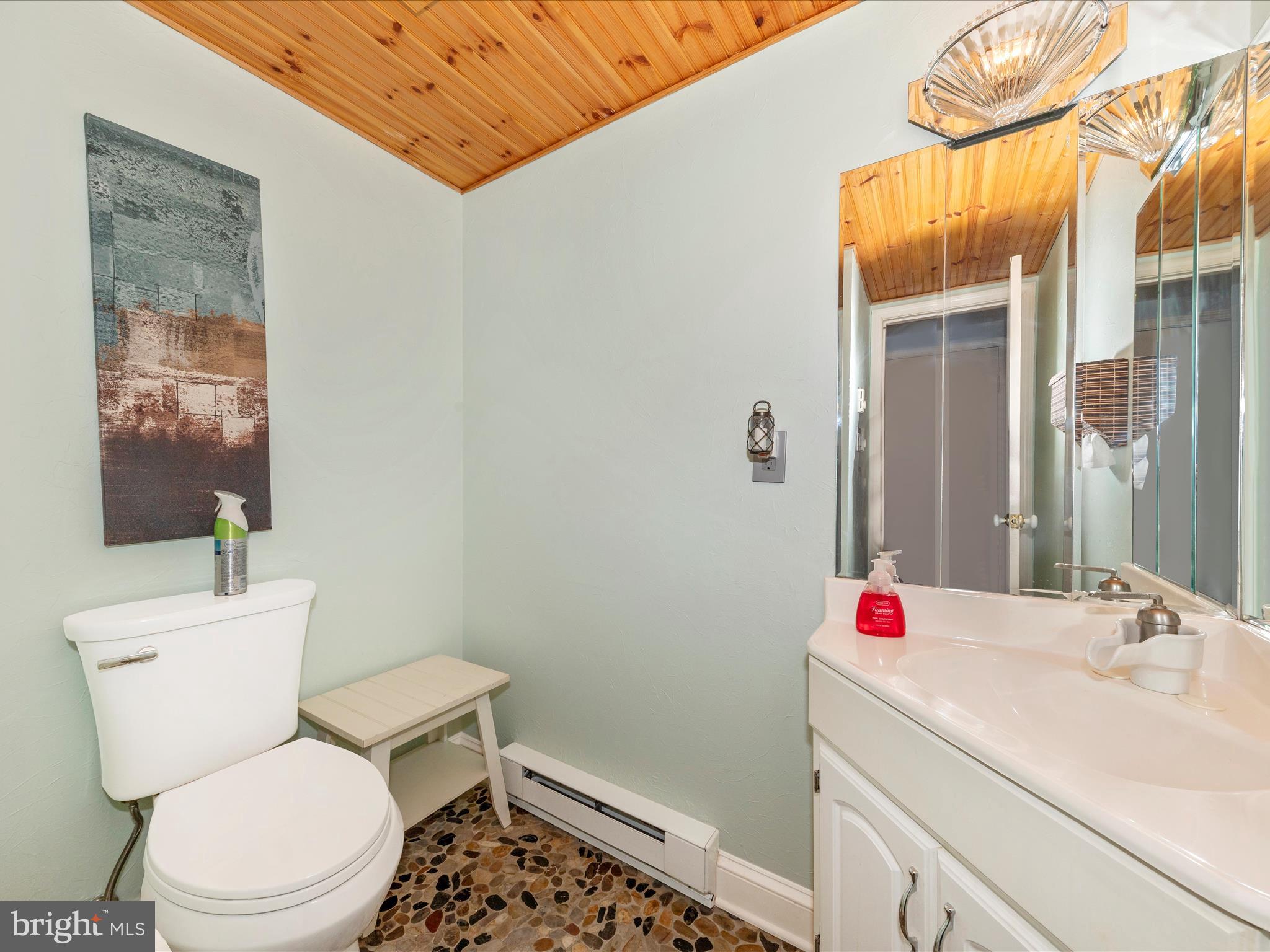 MIDDLEBROOK HILL - Residential