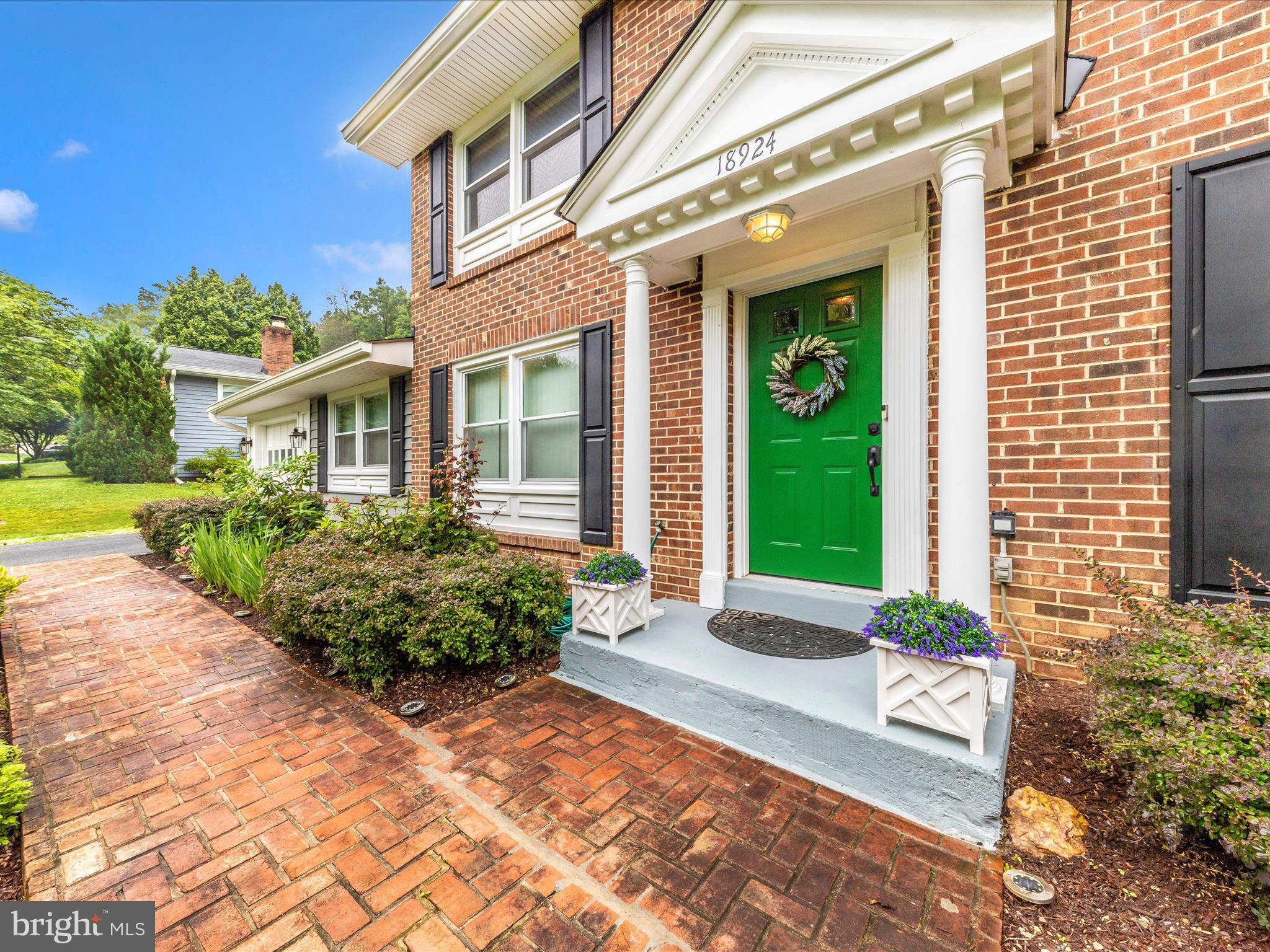 MIDDLEBROOK HILL - Residential