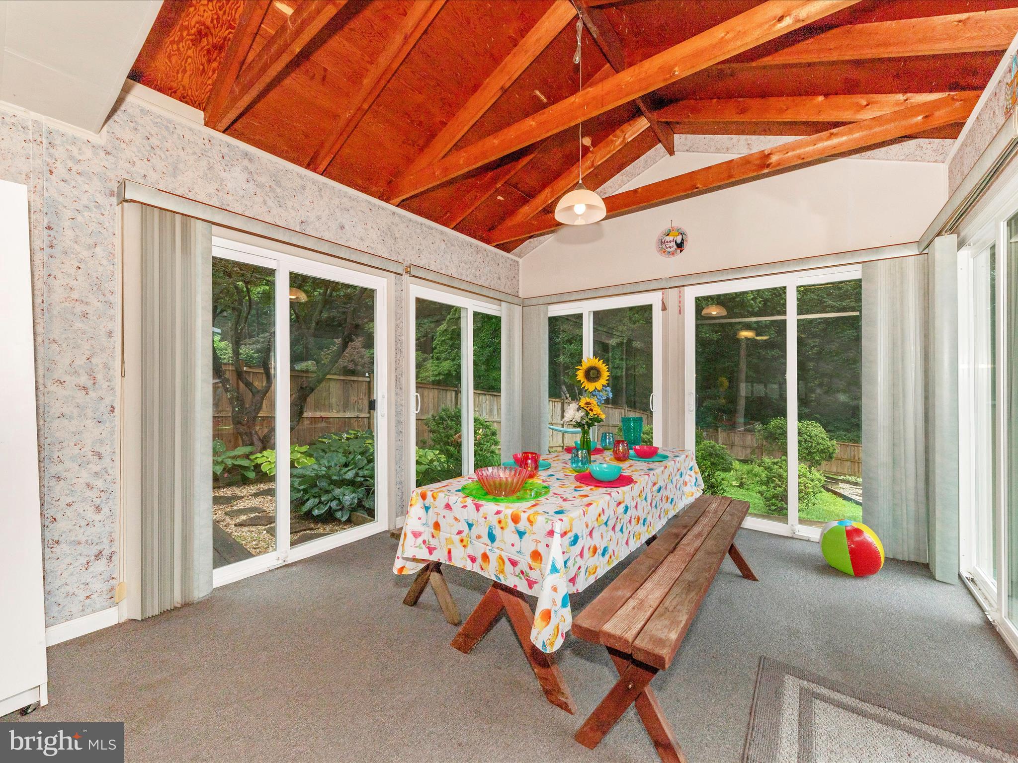 MIDDLEBROOK HILL - Residential