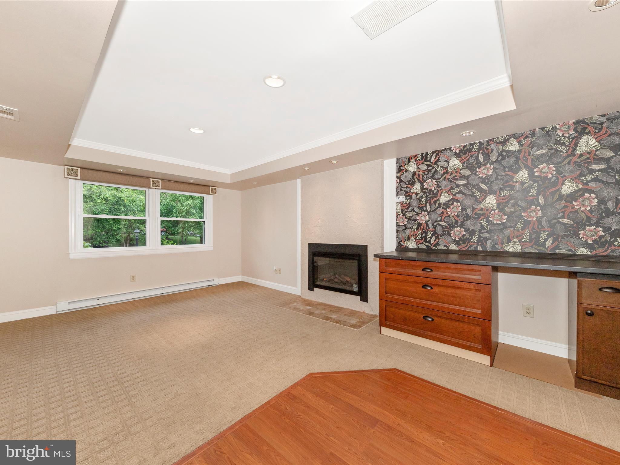 MIDDLEBROOK HILL - Residential