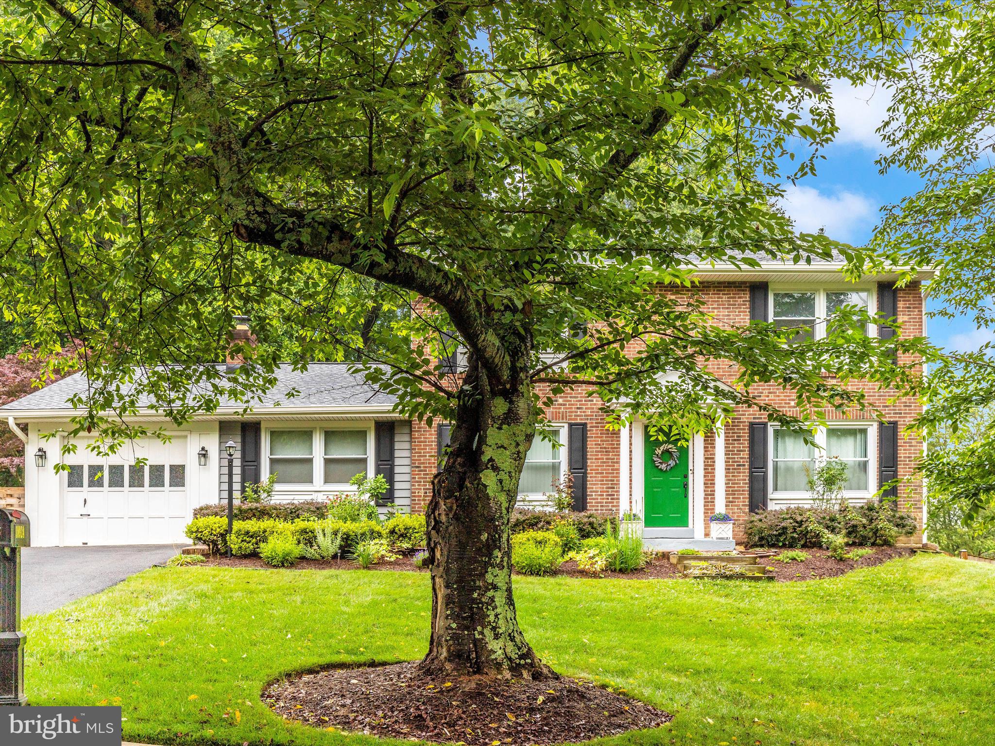 MIDDLEBROOK HILL - Residential