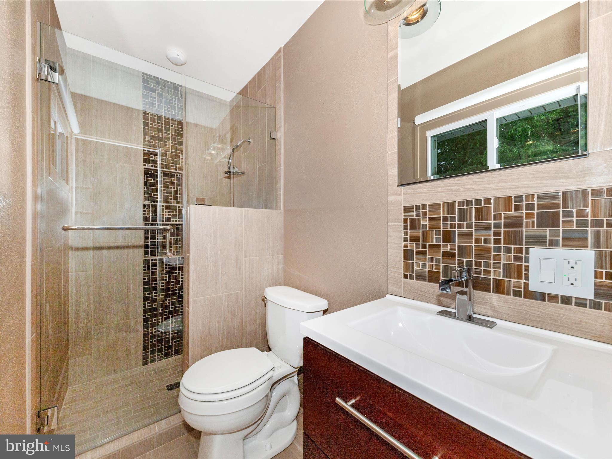 MIDDLEBROOK HILL - Residential