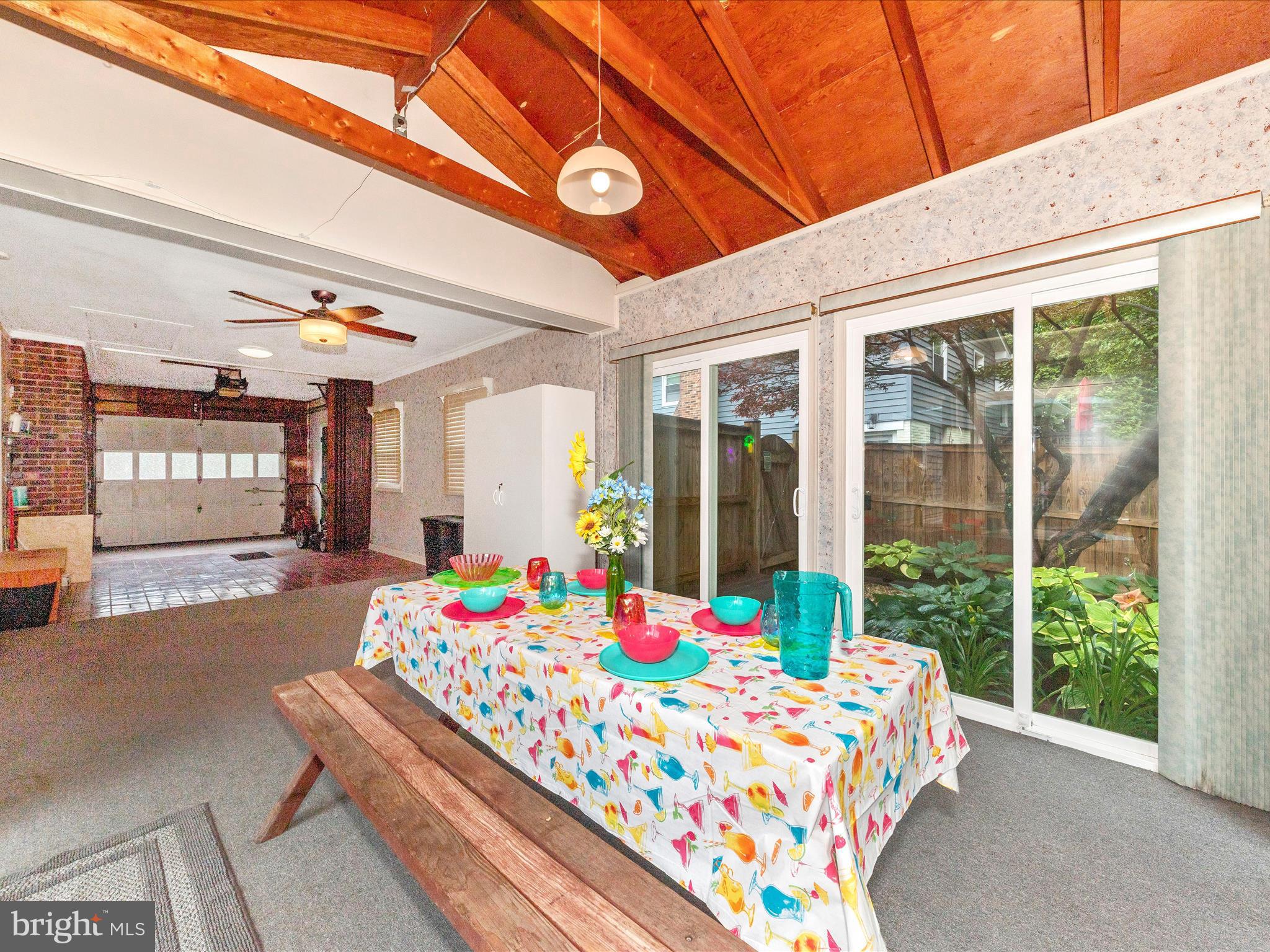 MIDDLEBROOK HILL - Residential