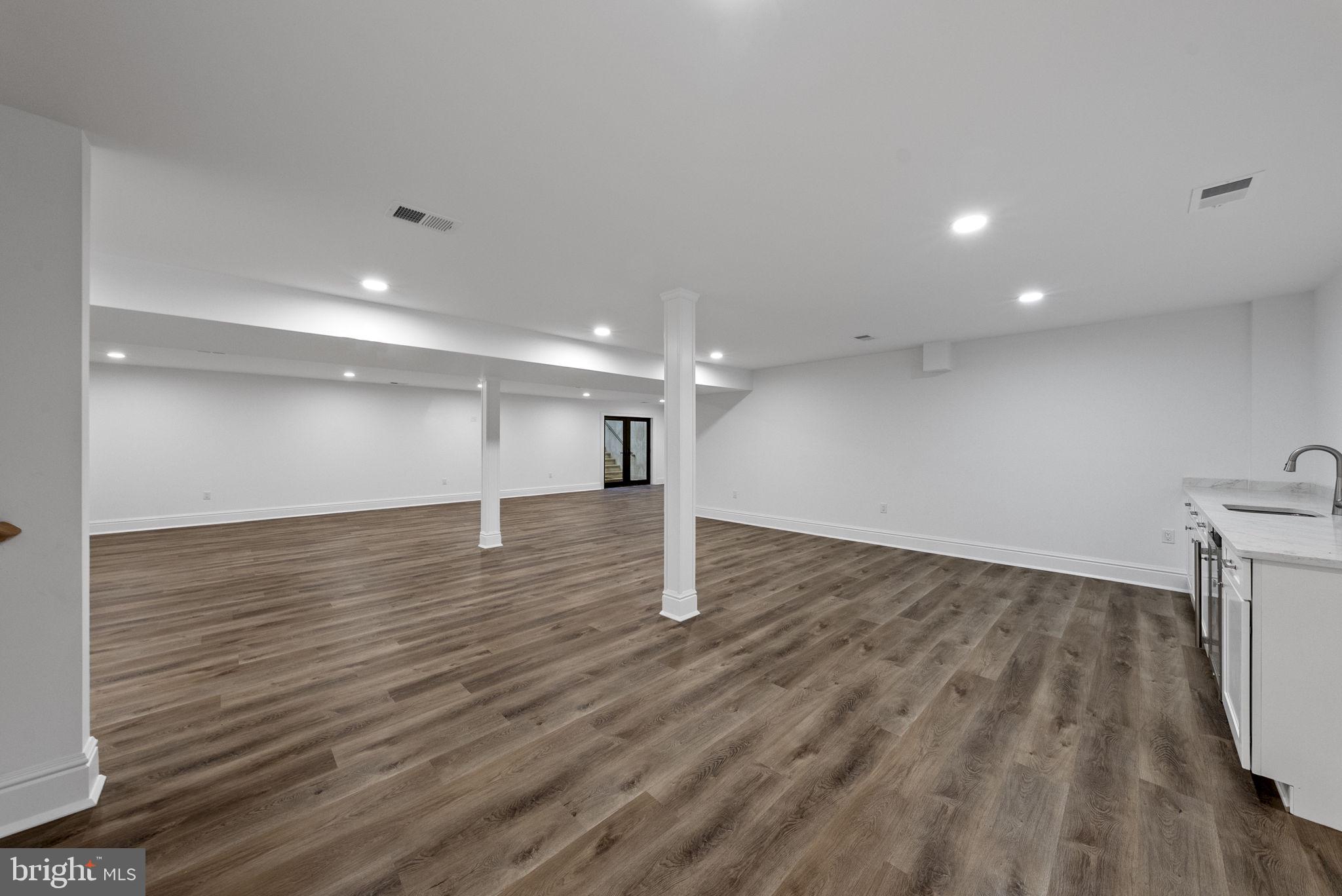 LITTLEBROOK - Residential