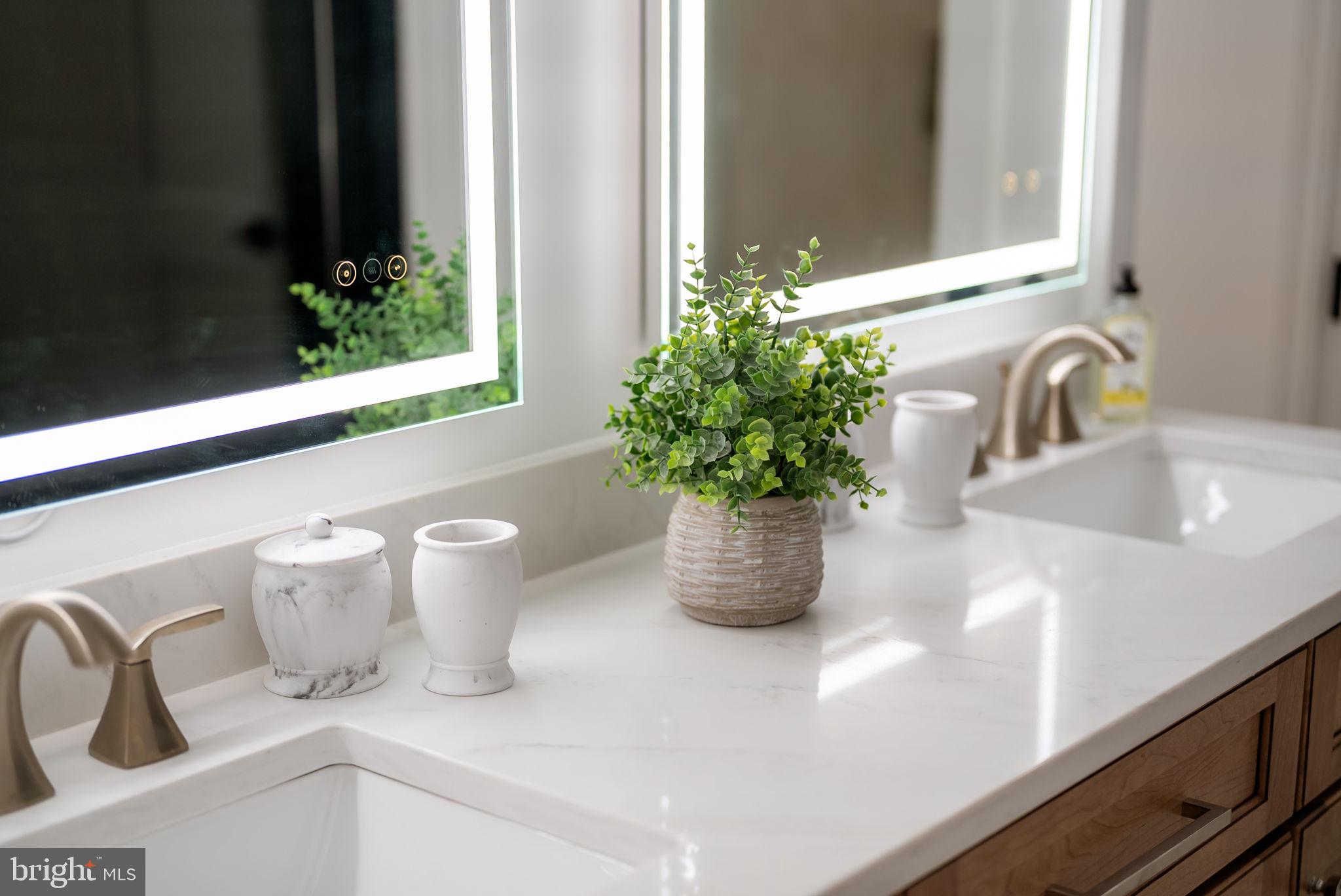 LITTLEBROOK - Residential