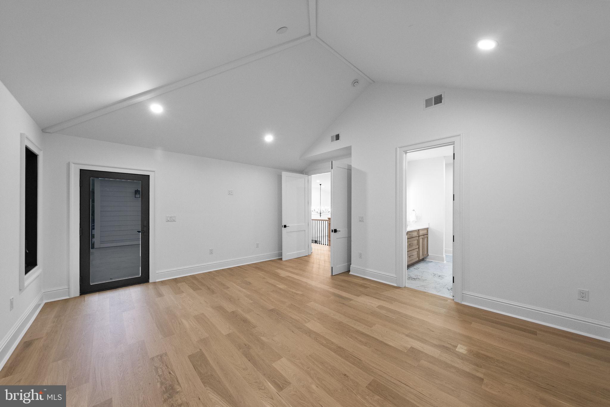 LITTLEBROOK - Residential