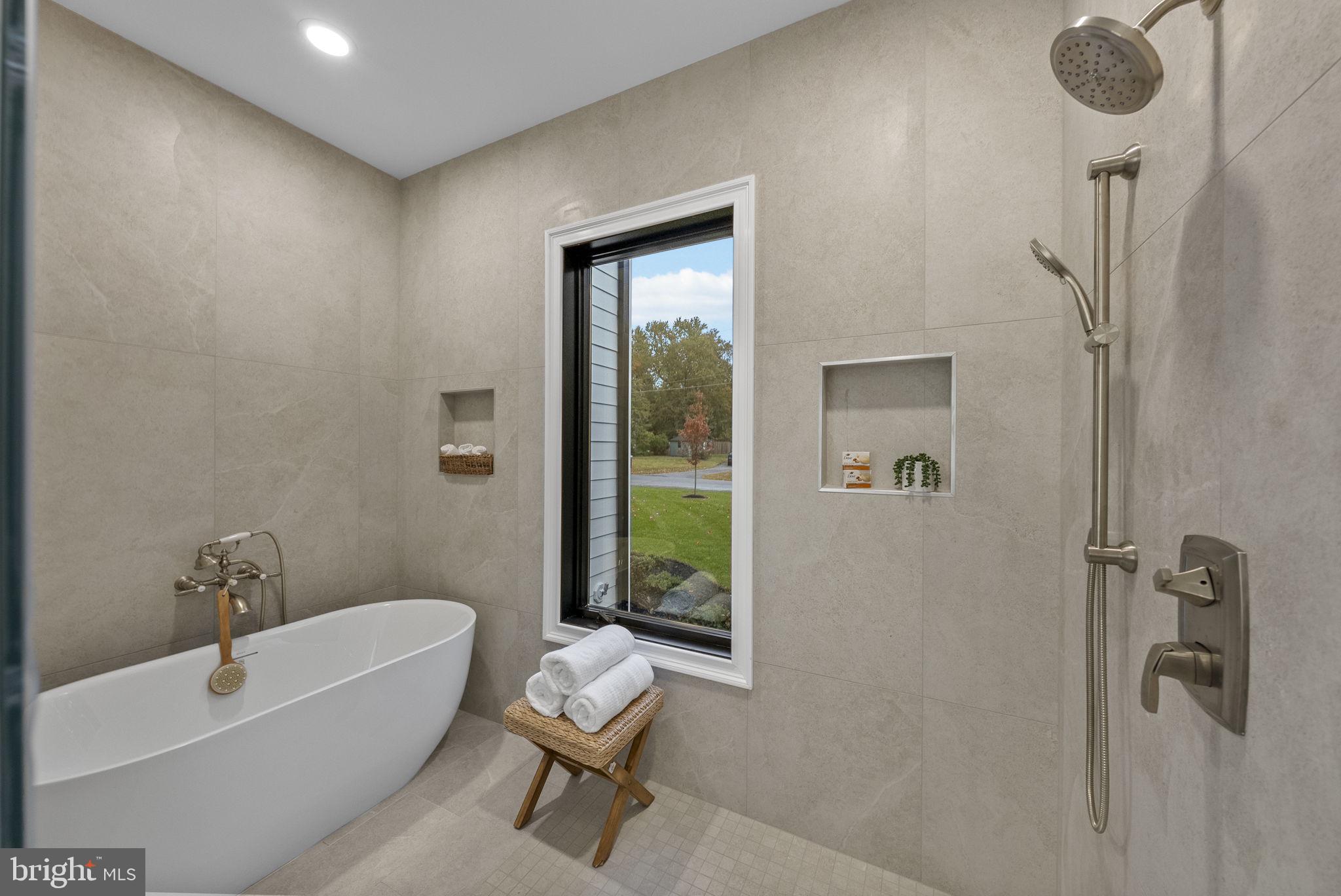 LITTLEBROOK - Residential