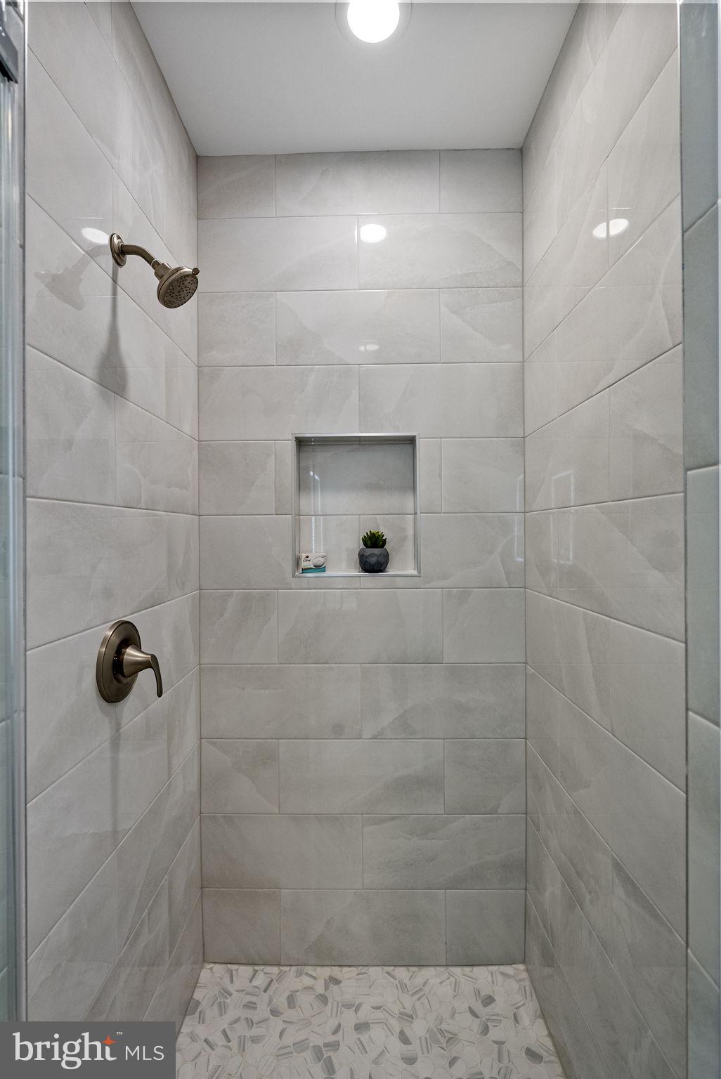 LITTLEBROOK - Residential