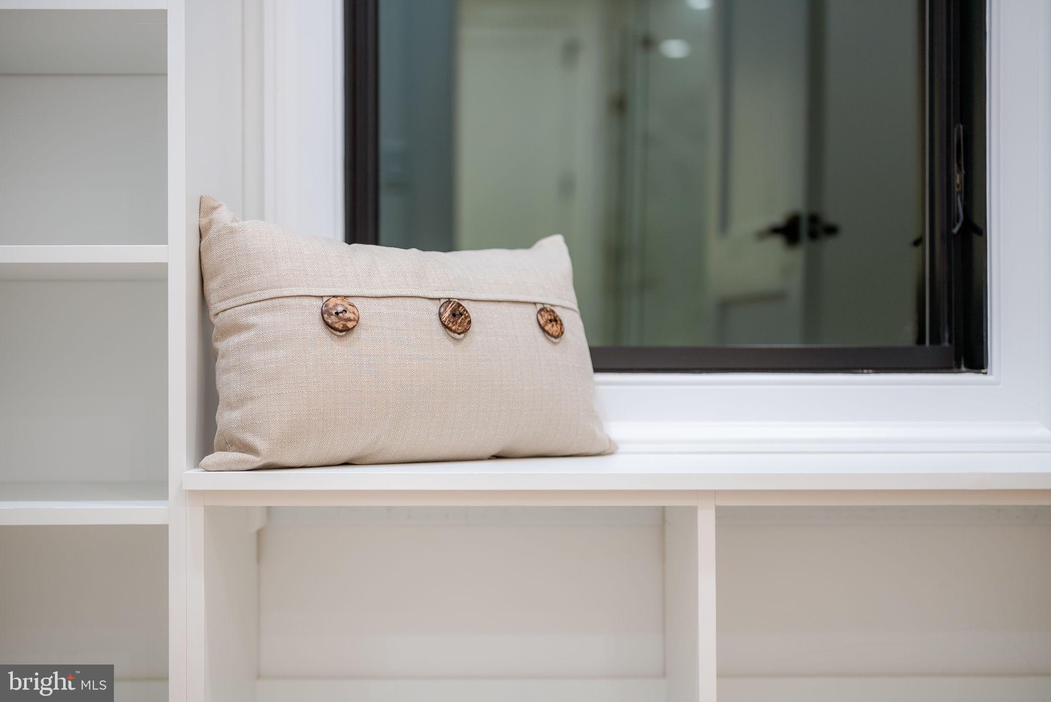 LITTLEBROOK - Residential