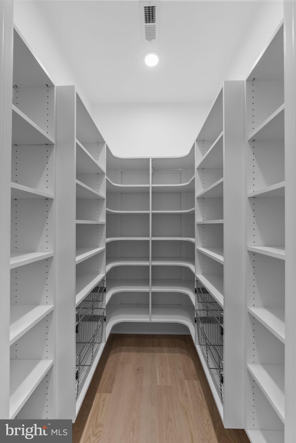 LITTLEBROOK - Residential