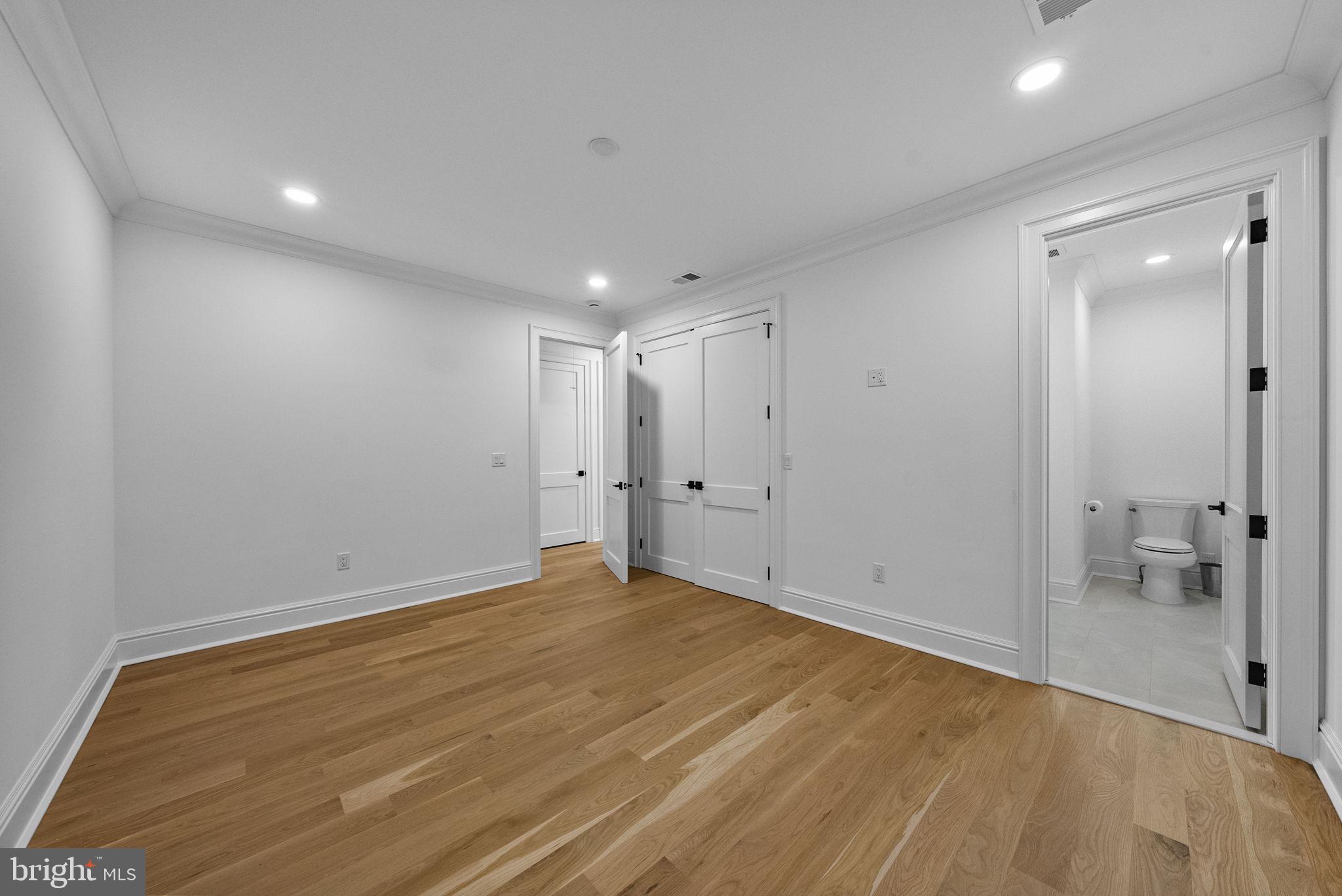 LITTLEBROOK - Residential