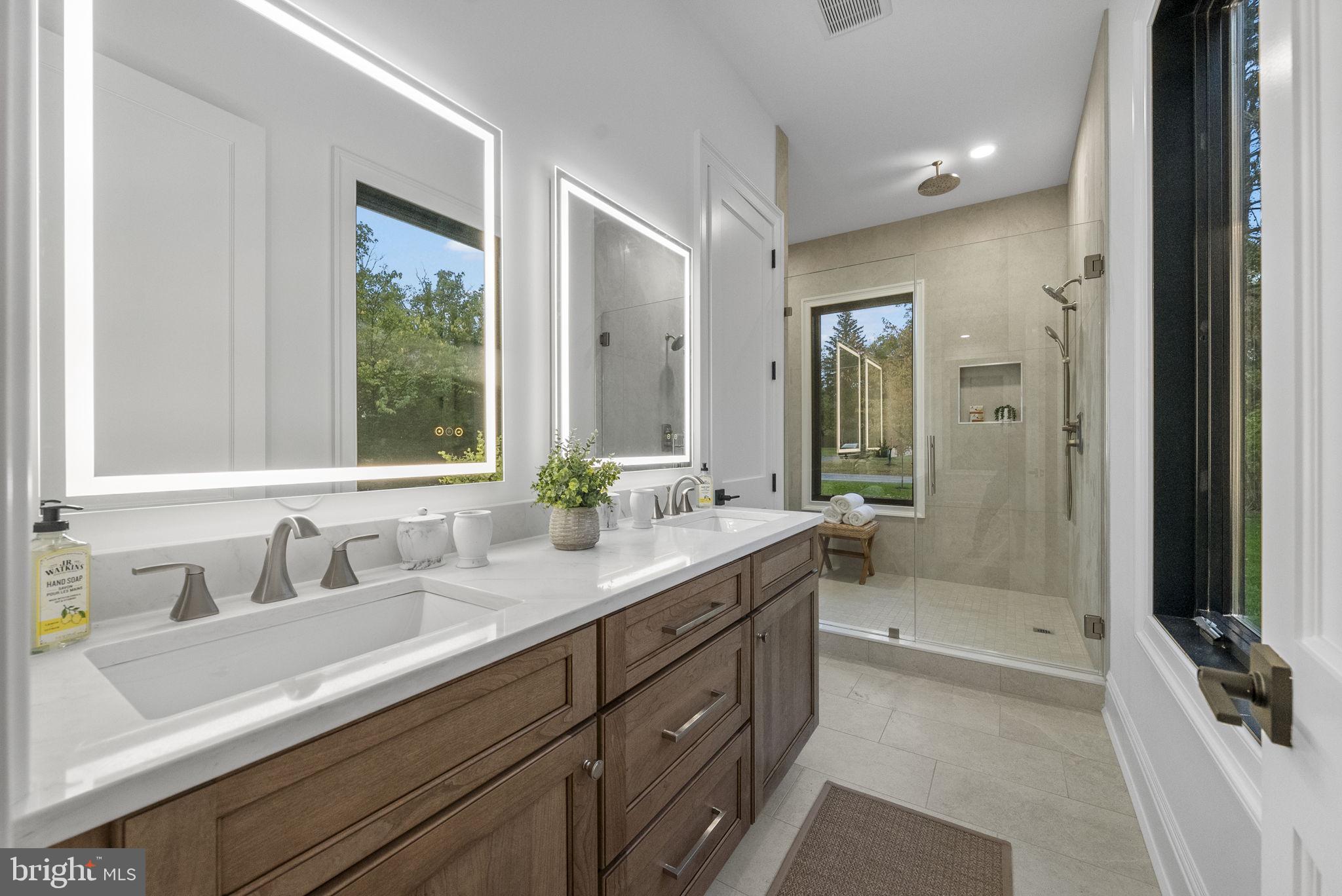 LITTLEBROOK - Residential