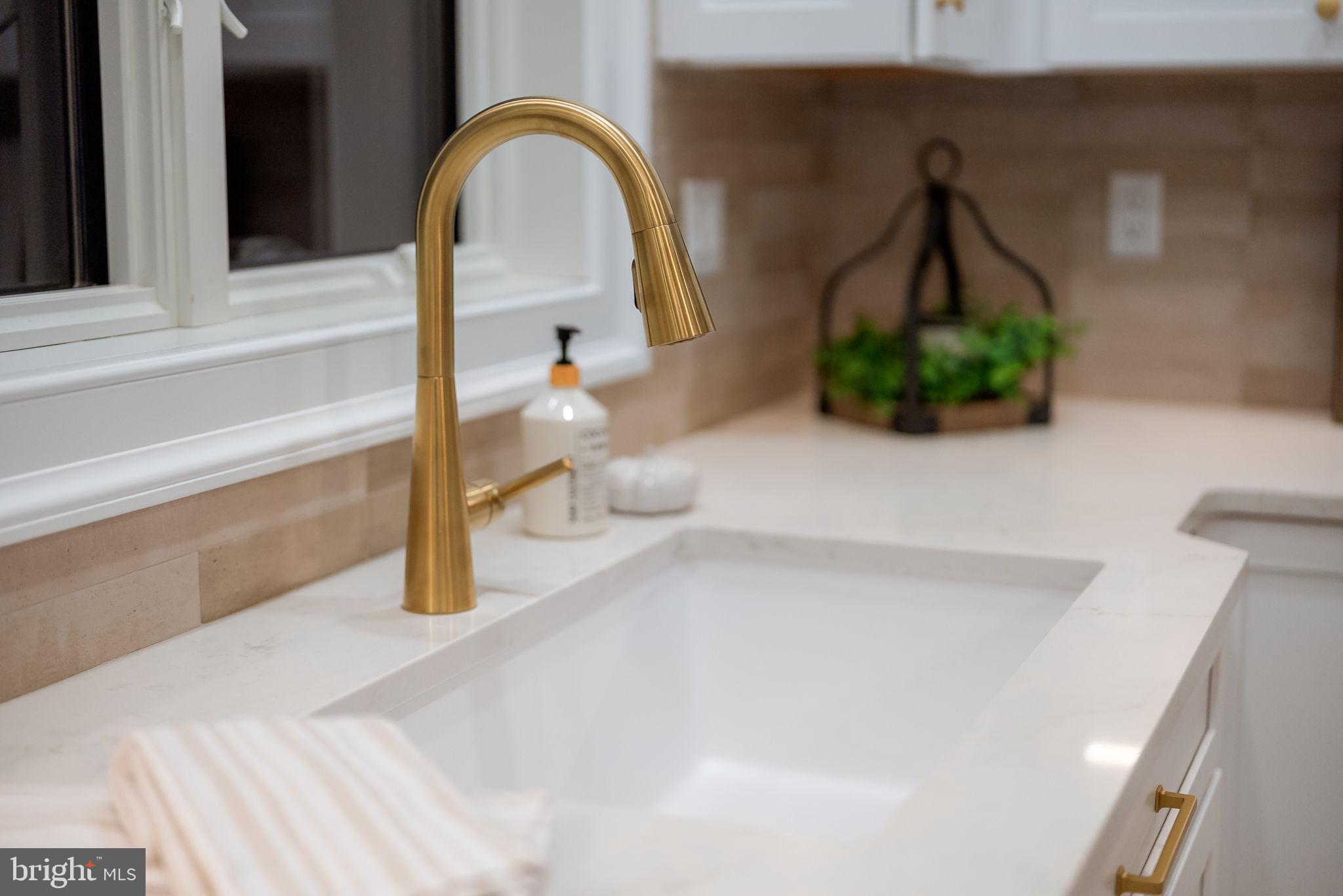 LITTLEBROOK - Residential