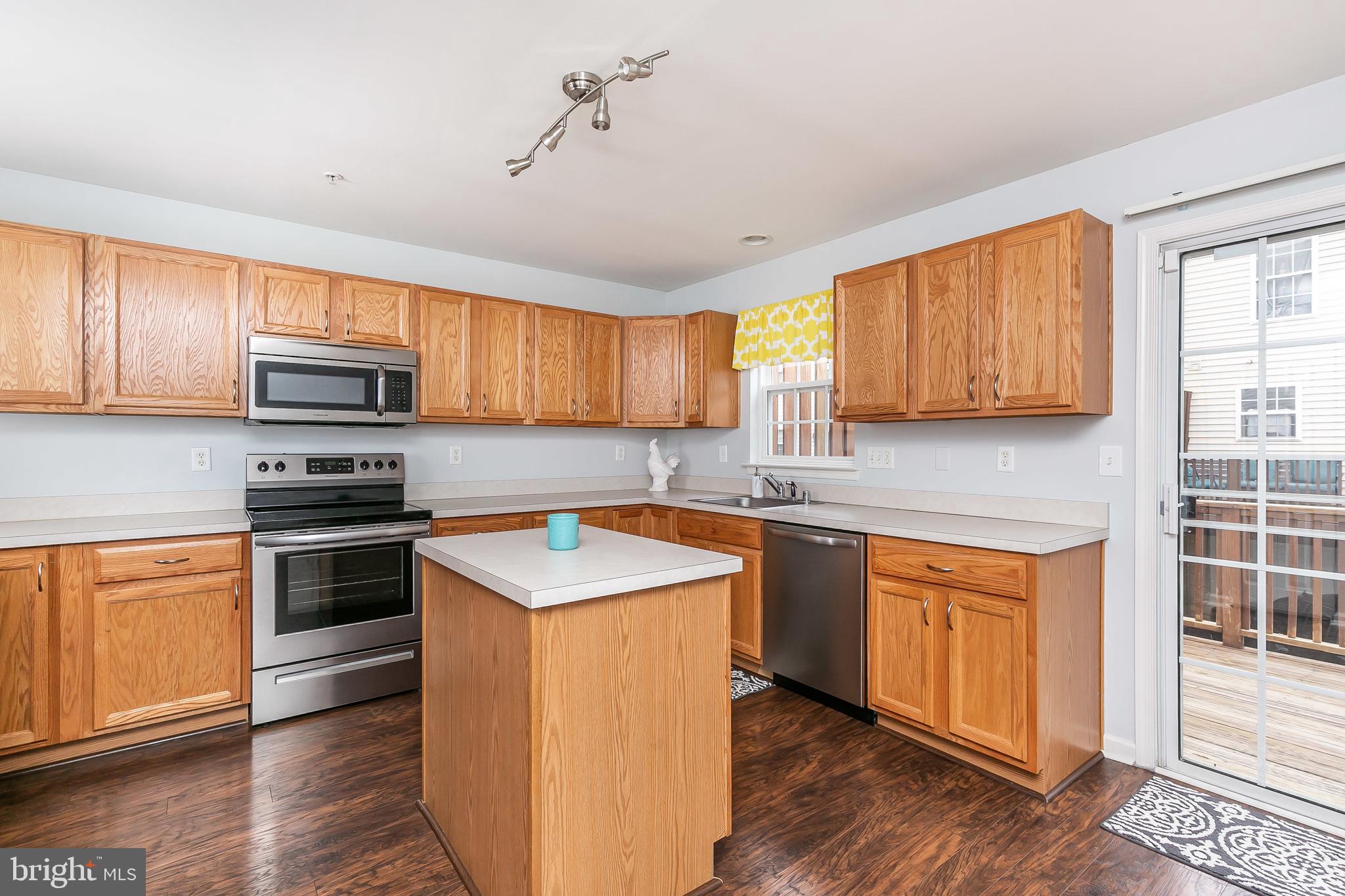 VILLAGES OF WINTERSET - Residential