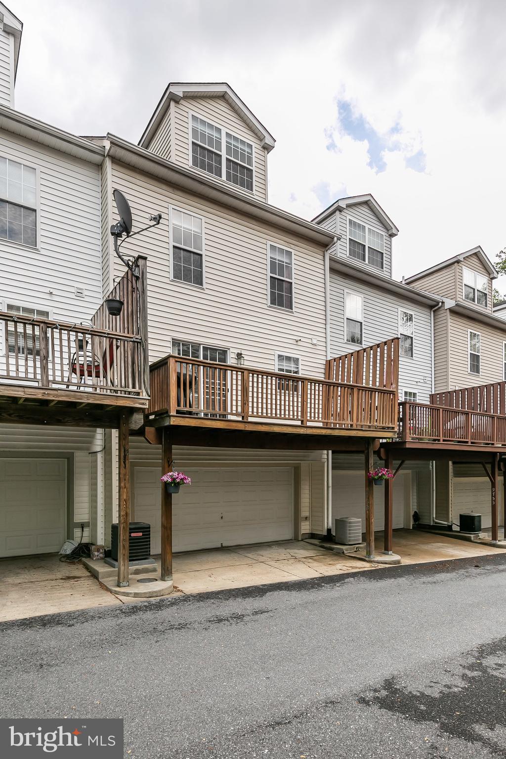 VILLAGES OF WINTERSET - Residential