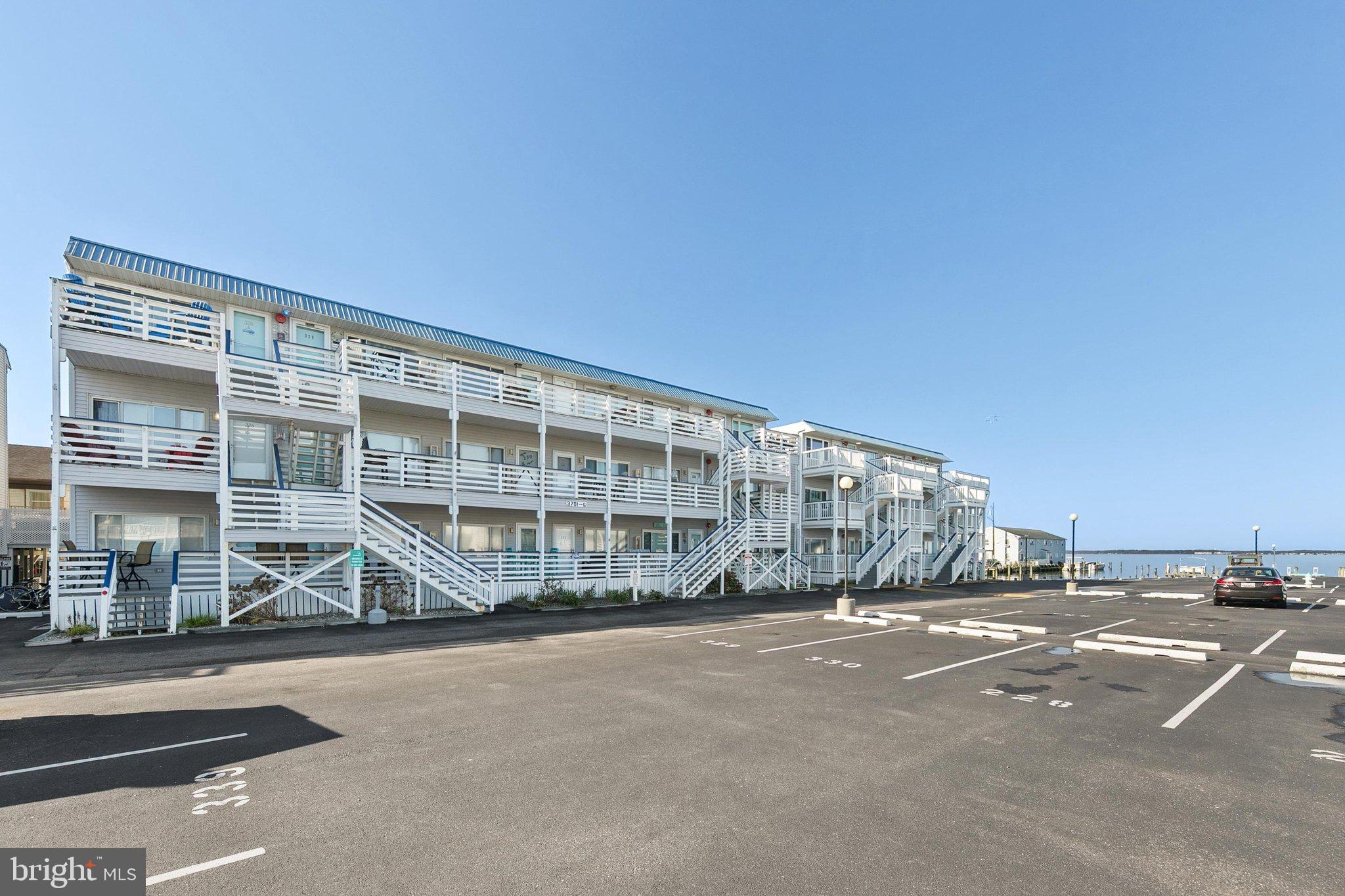 3701 COASTAL HIGHWAY 131G3