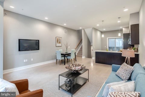 Townhouse For Rent - 826 N 3rd Street #2<br/> PHILADELPHIA, PA 19123