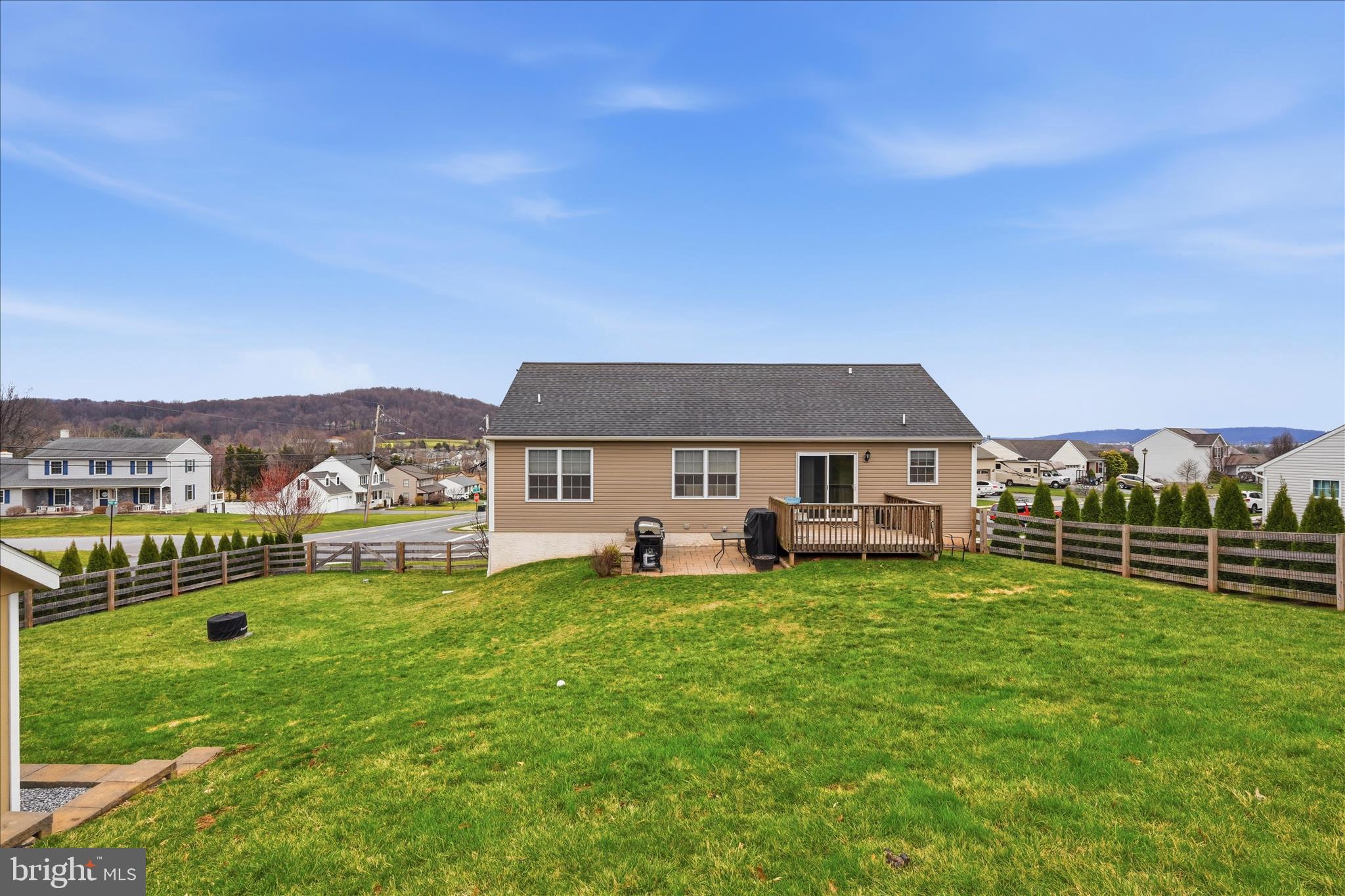 MAPLE RIDGE - Residential