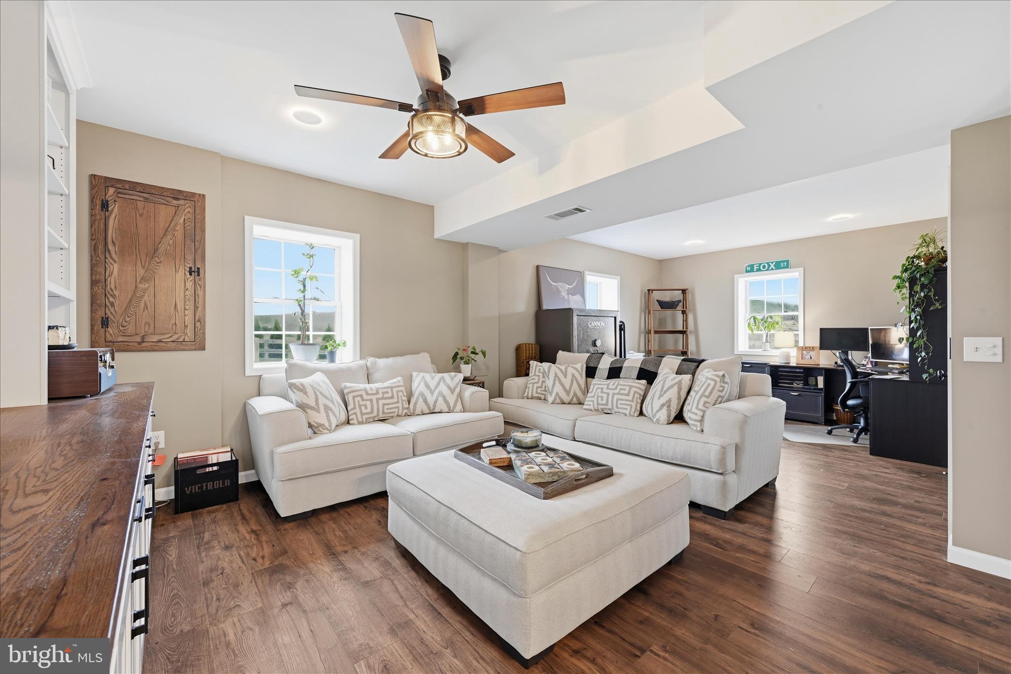 MAPLE RIDGE - Residential