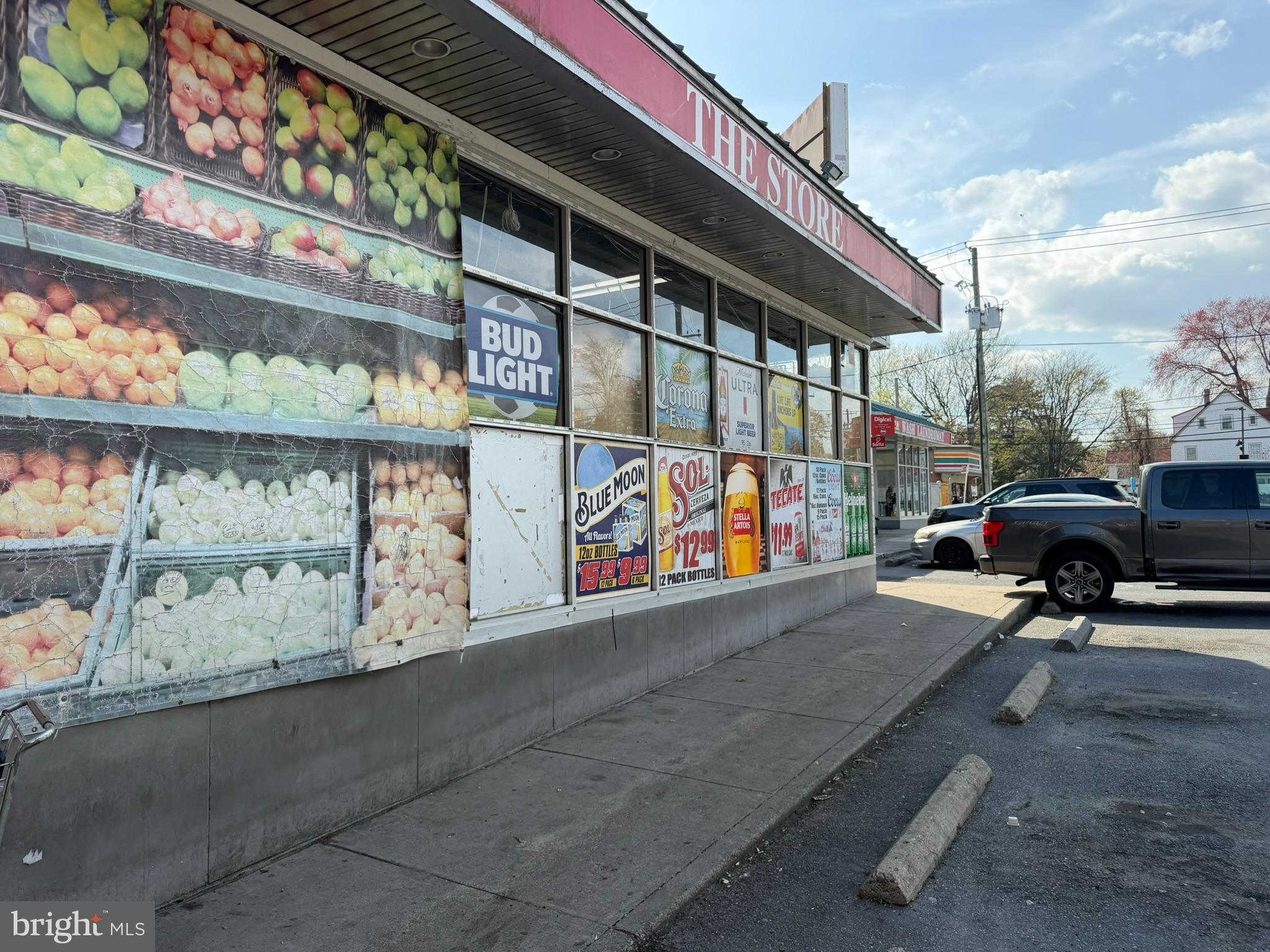 3801 HAMILTON STREET 3811