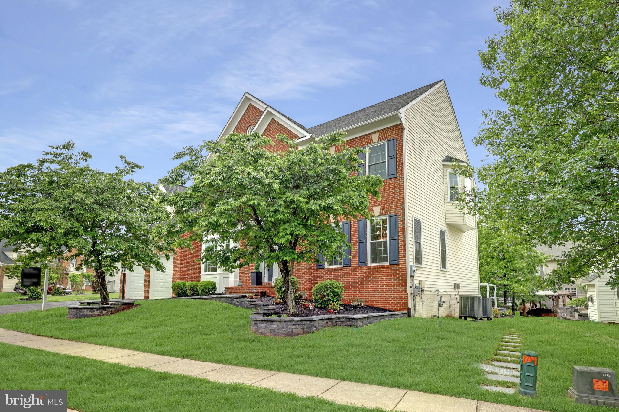 45932 PULLMAN COURT