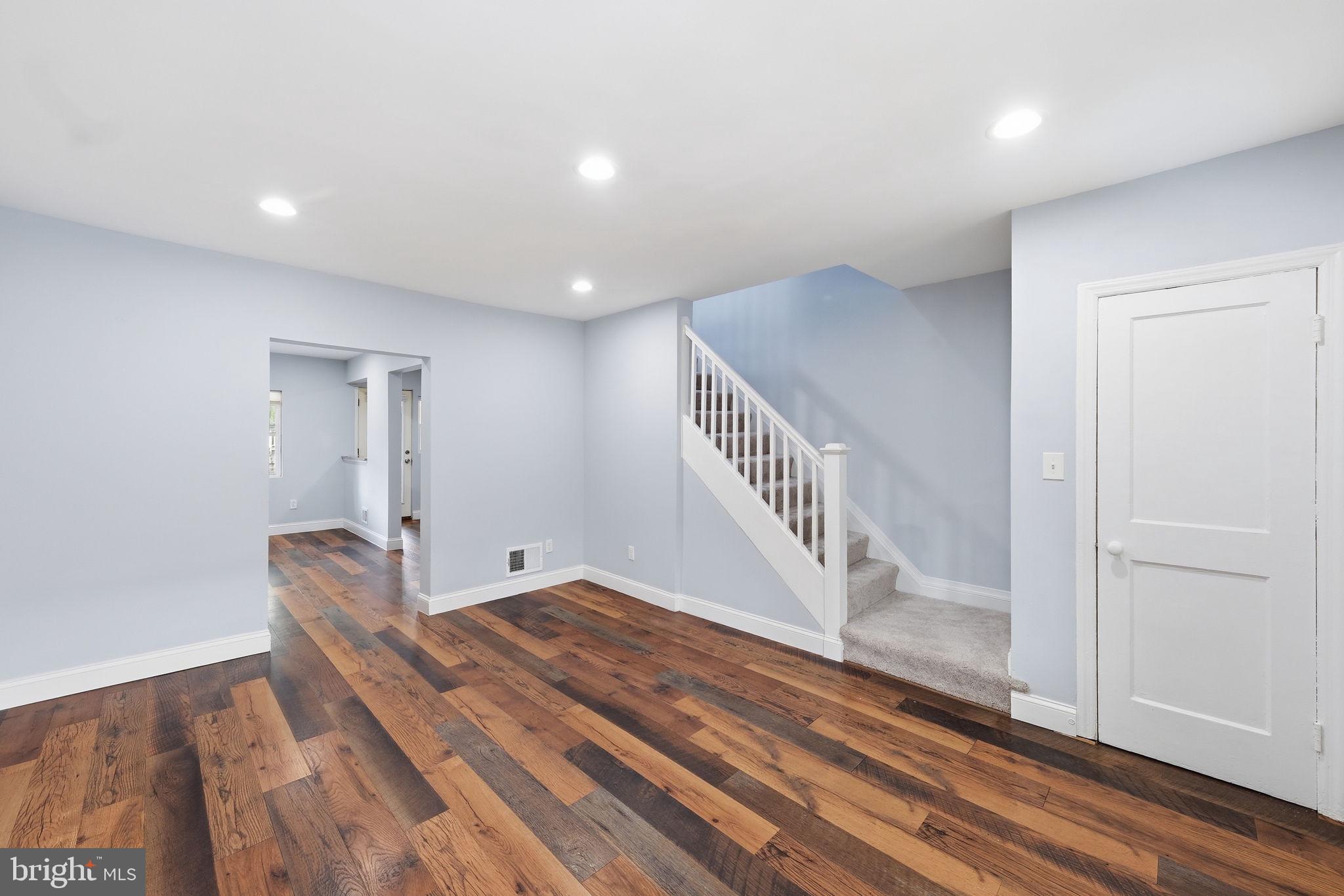 CHERRY HILL - Residential