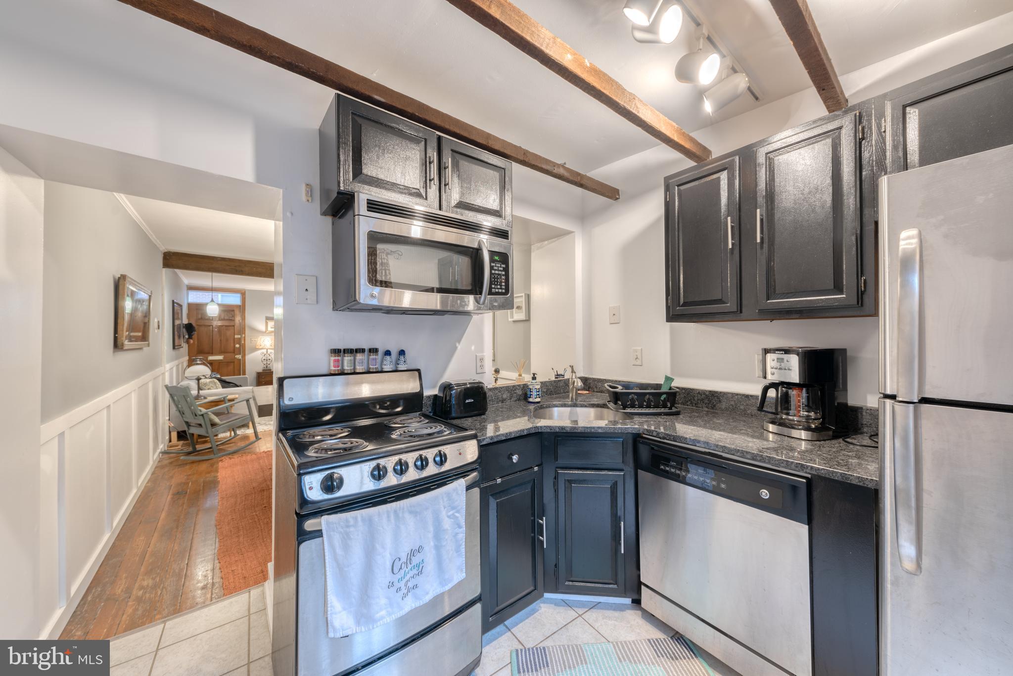 FEDERAL HILL HISTORIC DISTRICT - Residential Lease