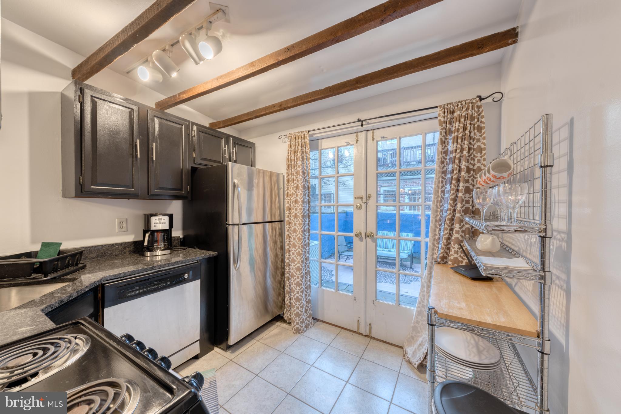 FEDERAL HILL HISTORIC DISTRICT - Residential Lease