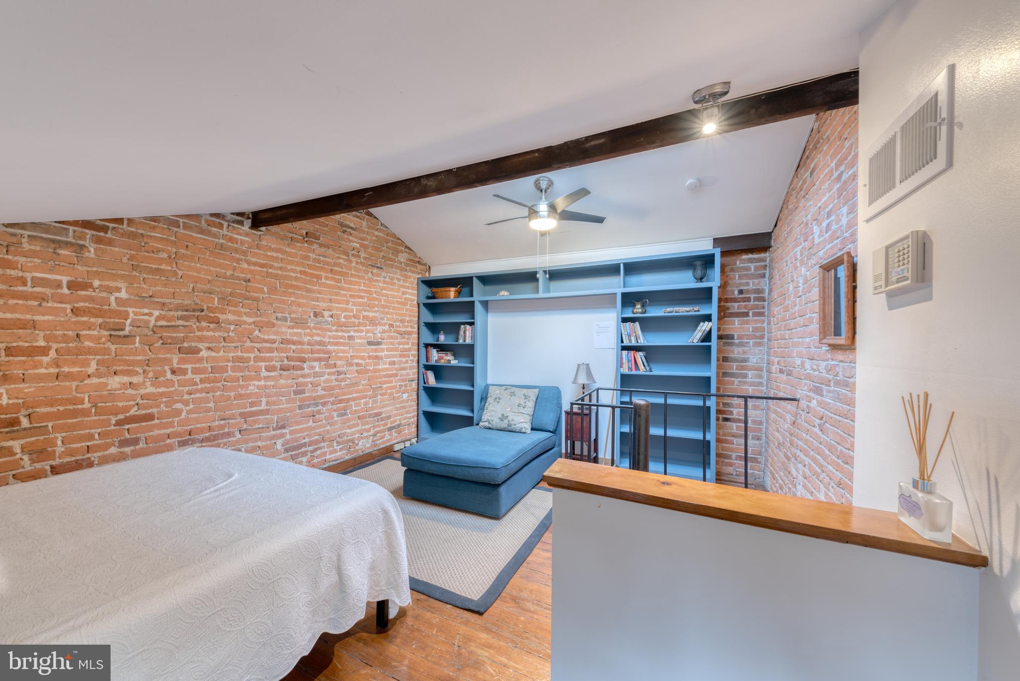 FEDERAL HILL HISTORIC DISTRICT - Residential Lease