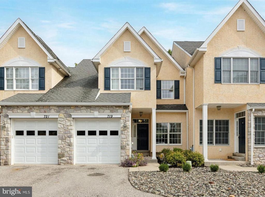 Photo of 719 N Sumneytown Pike #4, LANSDALE, PA 19446 (MLS # PAMC2156370)