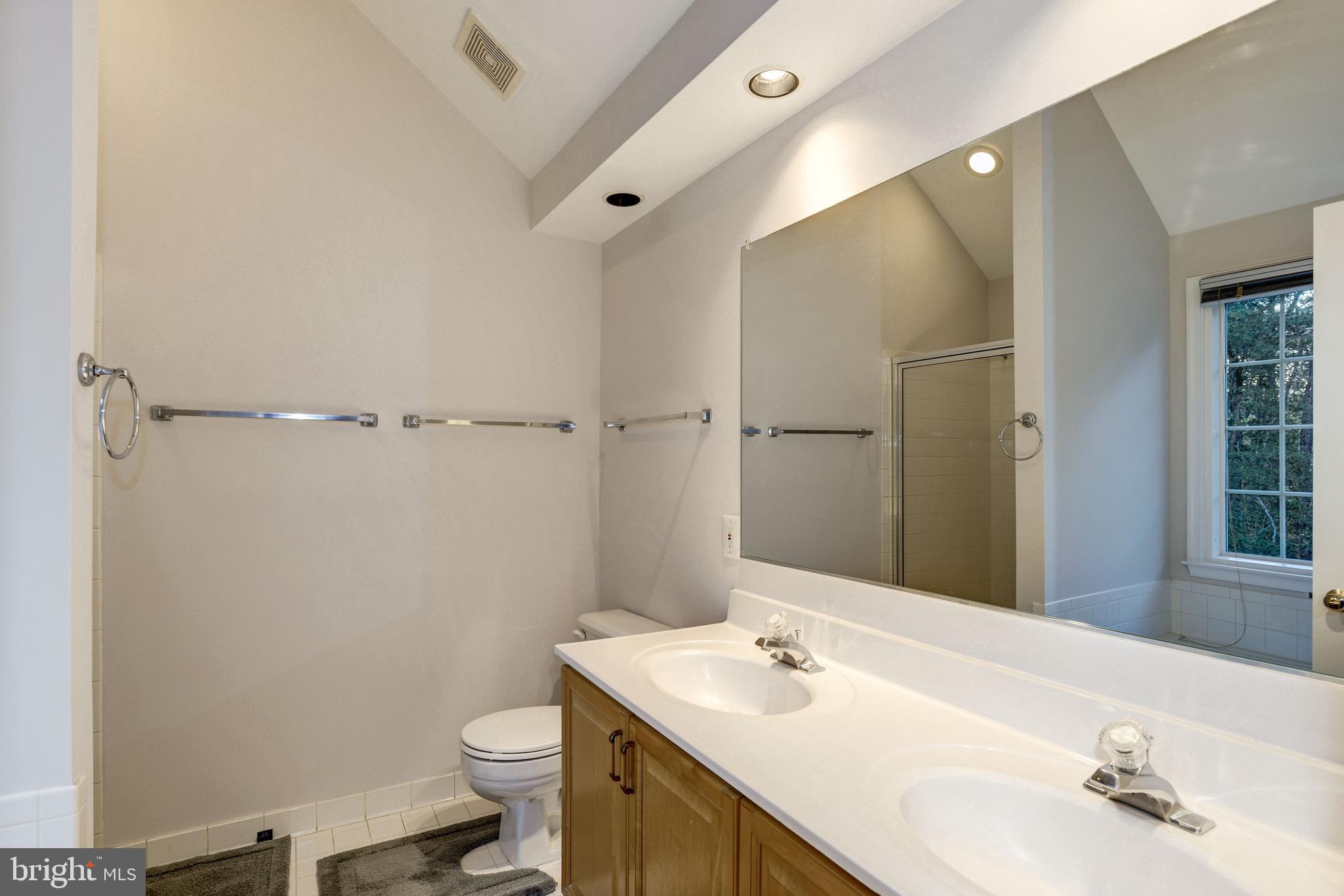 KINGSTOWNE - Residential